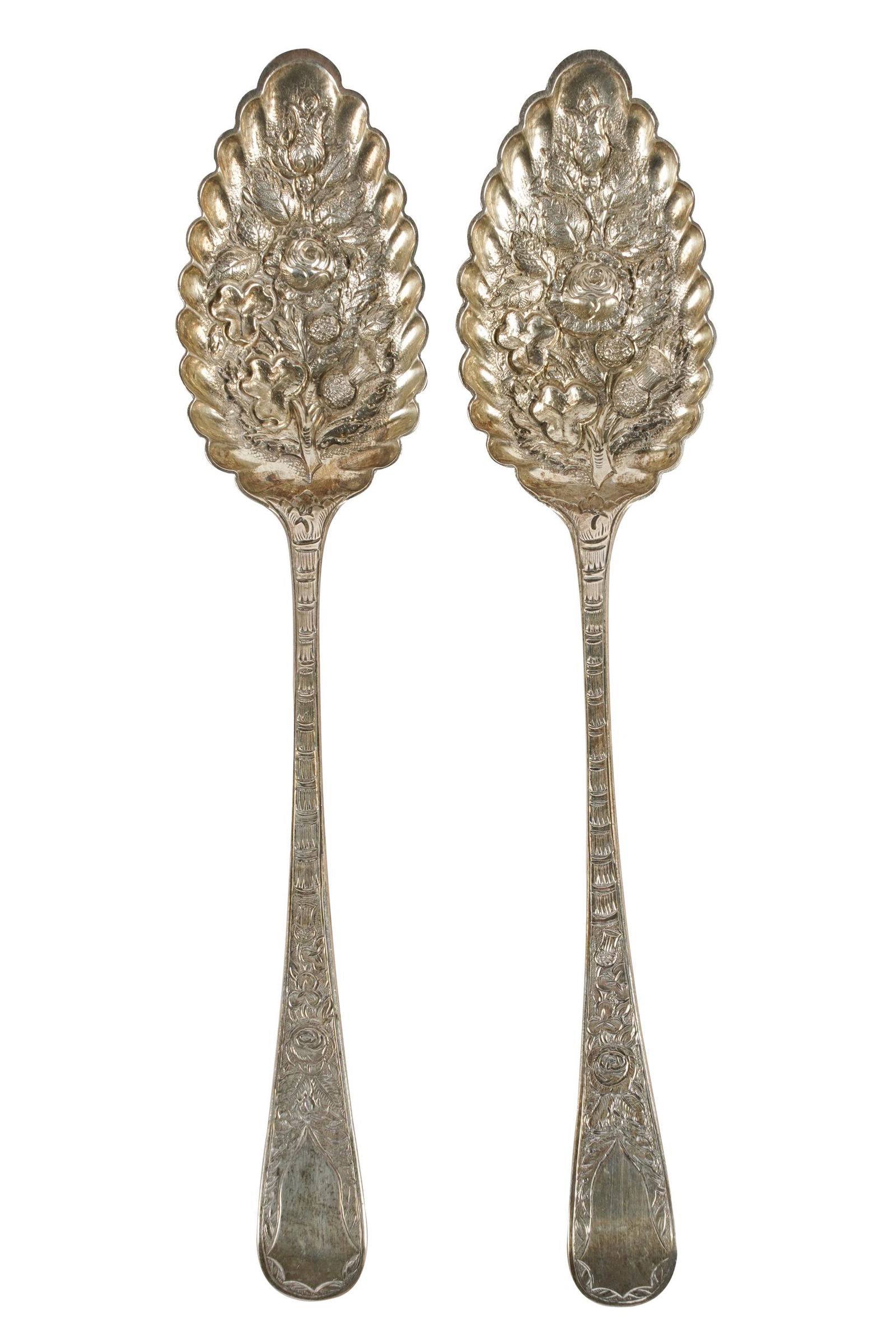 PAIR OF ENGLISH SILVER BERRY SPOONS (1 of 6)