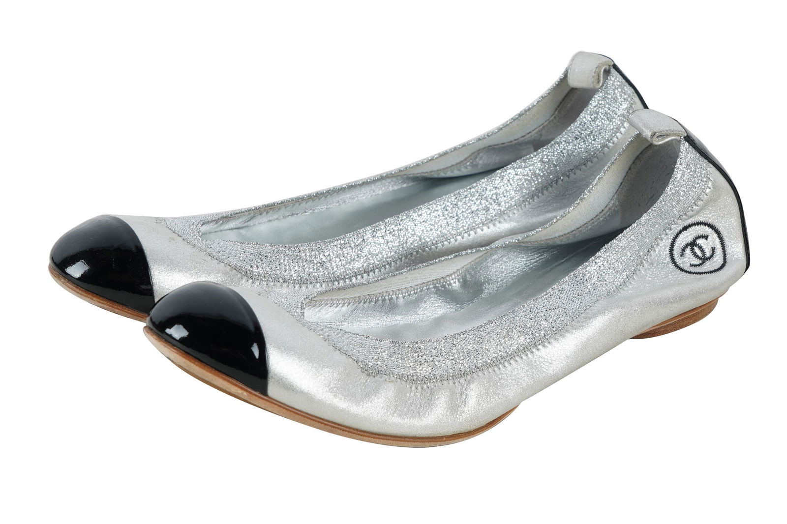 PAIR OF CHANEL "BALLERINES" FLATS (1 of 10)
