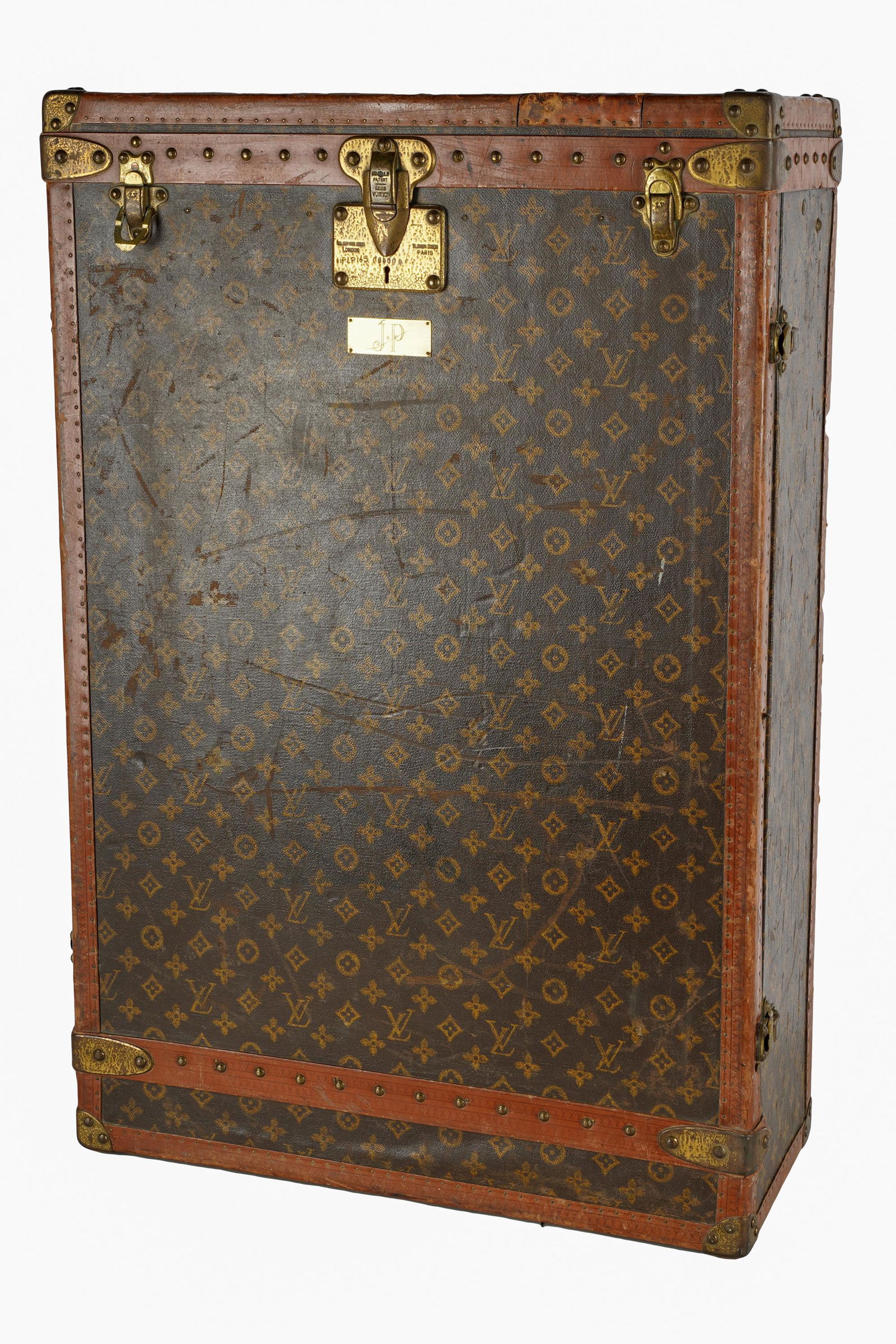 LOUIS VUITTON TRAVEL WARDROBE (1 of 17)