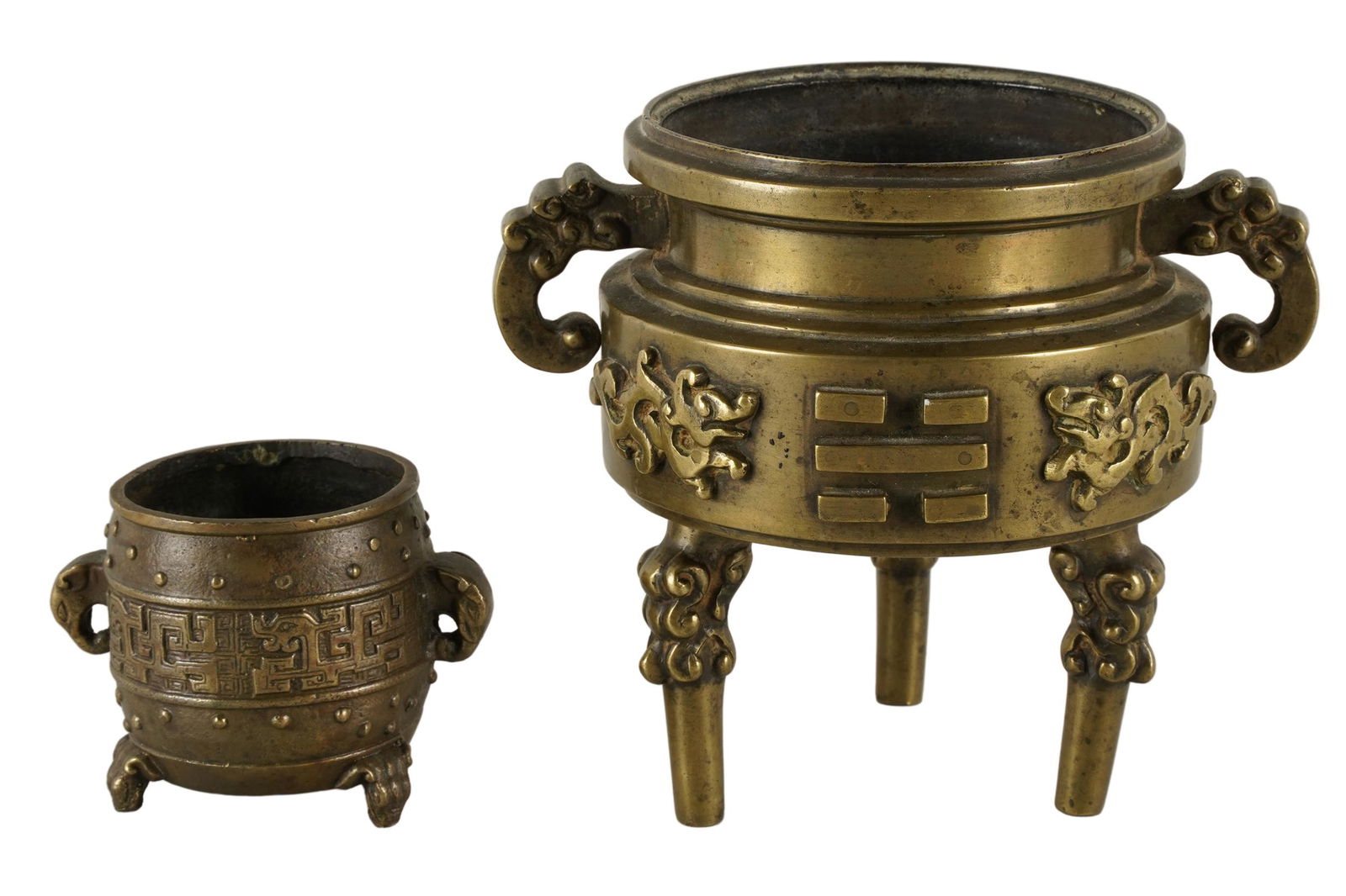 TWO CHINESE BRONZE CENSERS (1 of 6)