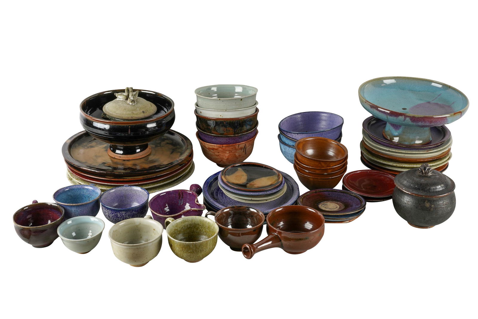 COLLECTION OF CALIFORNIA STUDIO POTTERY DINNERWARE (1 of 18)