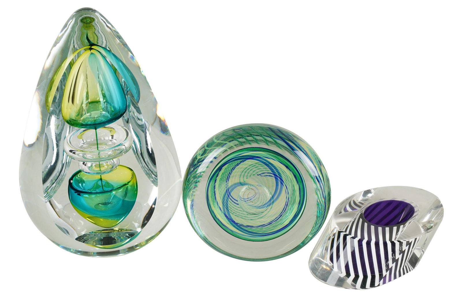 THREE ART GLASS SCULPTURES (1 of 8)