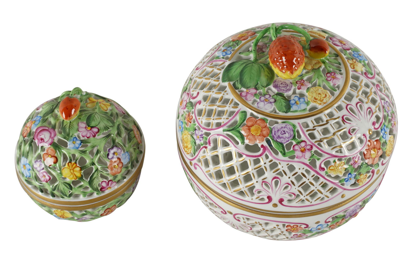 TWO HEREND PORCELAIN RETICULATED BOXES (1 of 9)