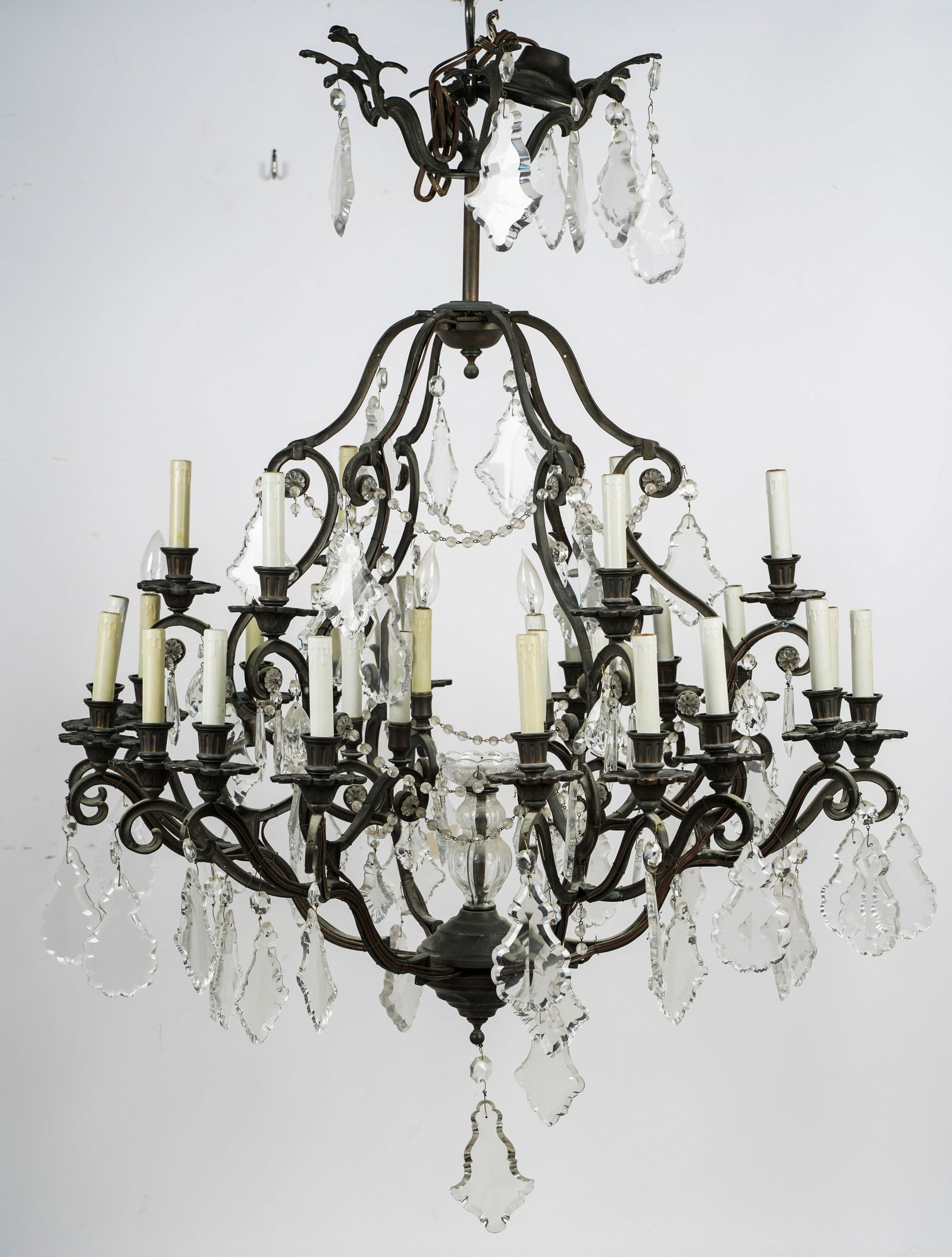 IRON & CRYSTAL 30-LIGHT CHANDELIER (1 of 12)