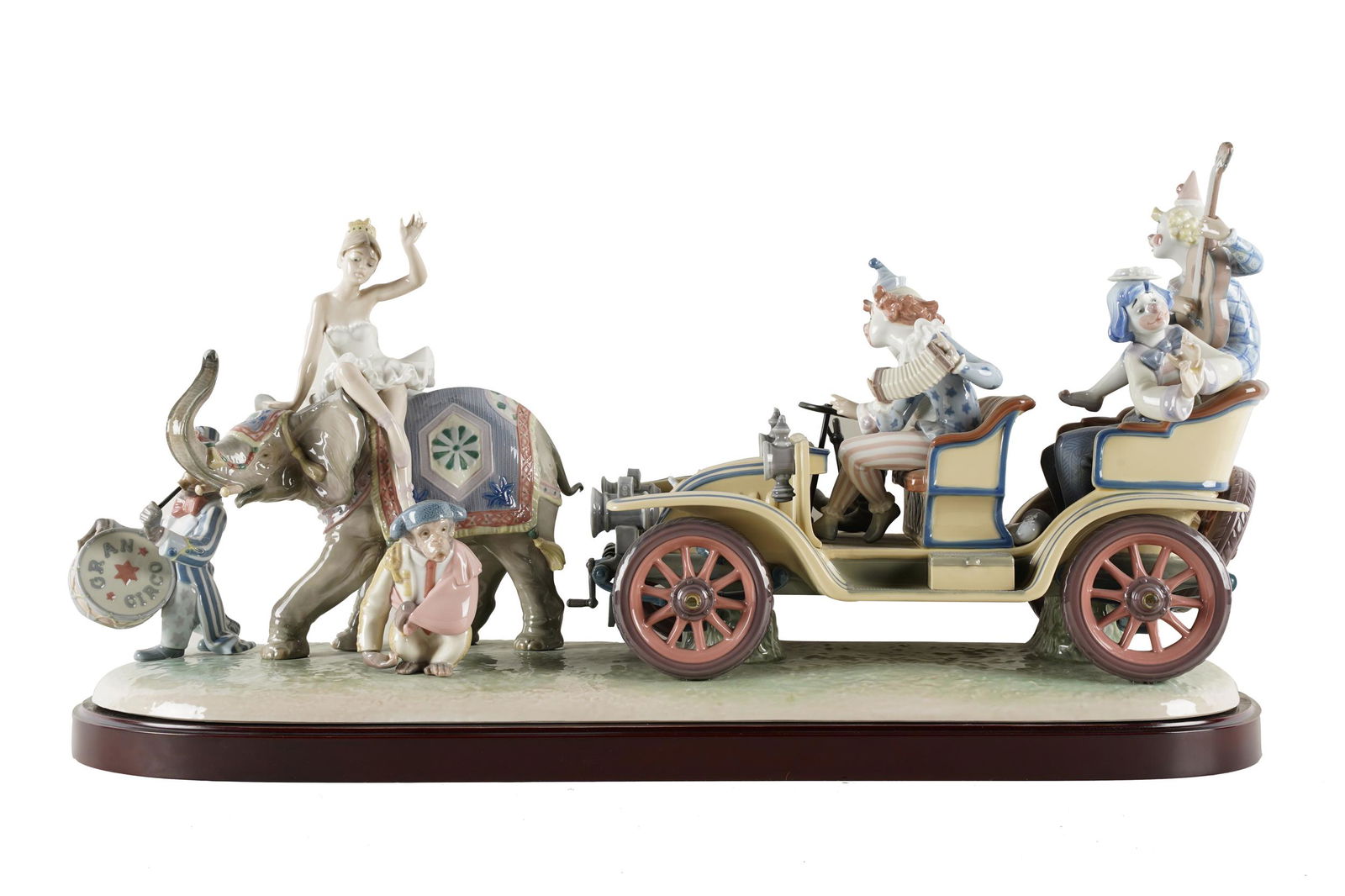 LLADRO: "LLEGA EL CIRCO" PORCELAIN FIGURAL GROUP (1 of 16)