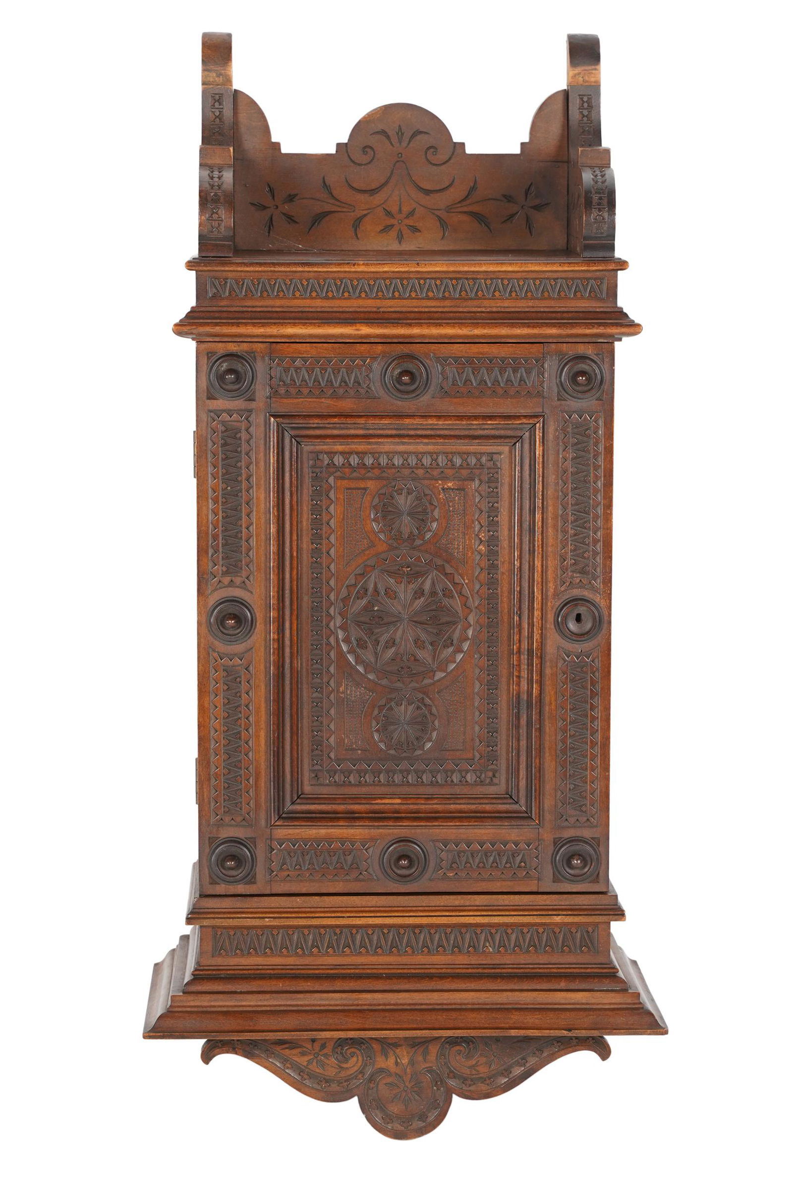 BRITTANY STYLE WALNUT HANGING CUPBOARD (1 of 8)