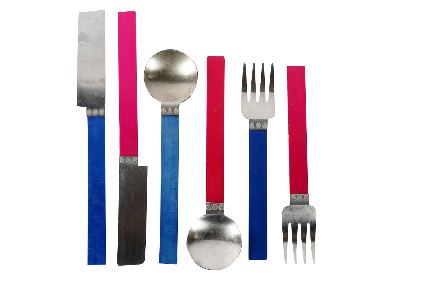 DAVID TISDALE / SASAKI: BLUE & PINK METAL FLATWARE (1 of 6)