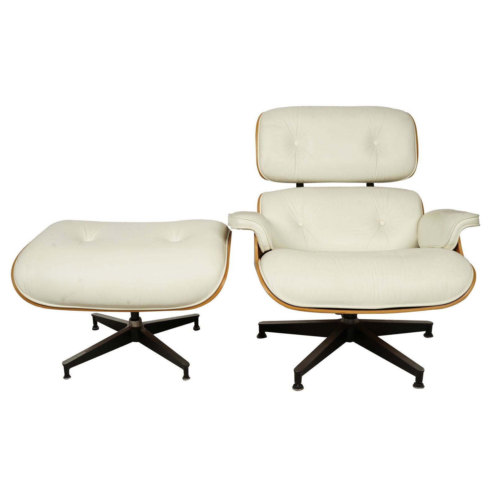 EAMES FOR HERMAN MILLER: LOUNGE CHAIR & OTTOMAN (1 of 10)