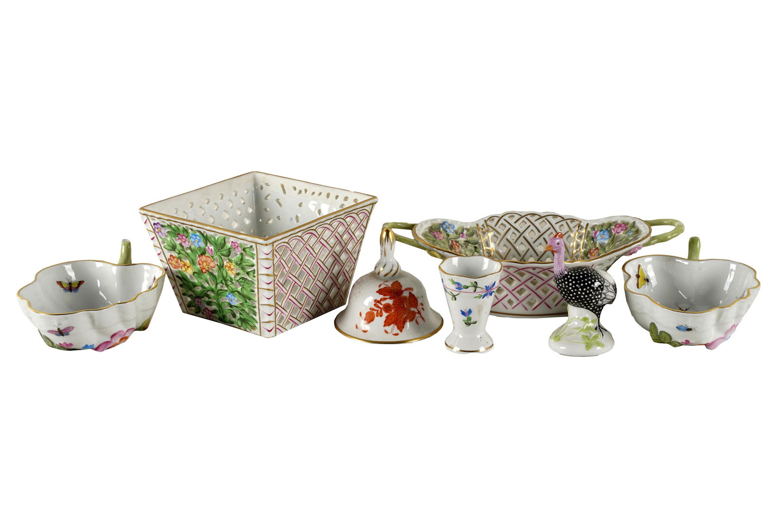 SEVEN HEREND PORCELAIN ARTICLES (1 of 13)