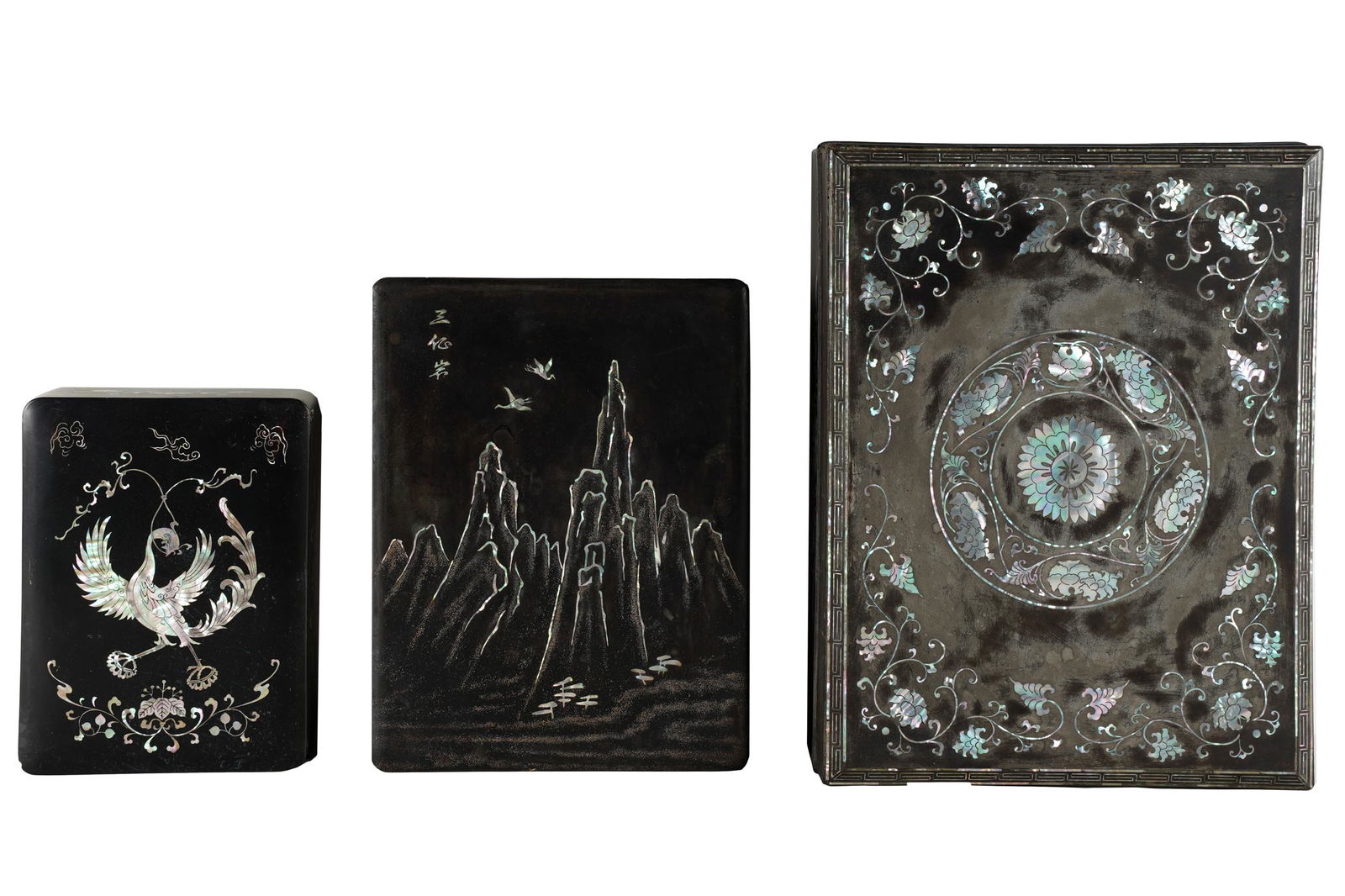 THREE ASIAN LACQUERED BOXES (1 of 8)