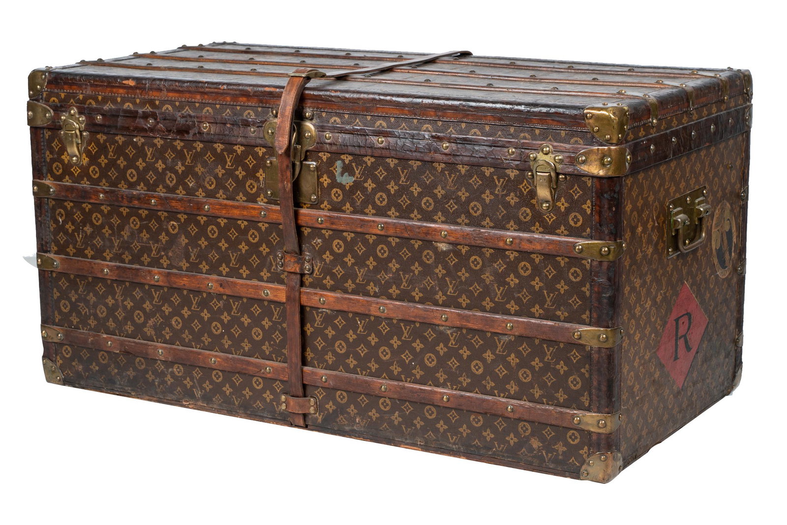 LOUIS VUITTON: TRUNK (1 of 15)