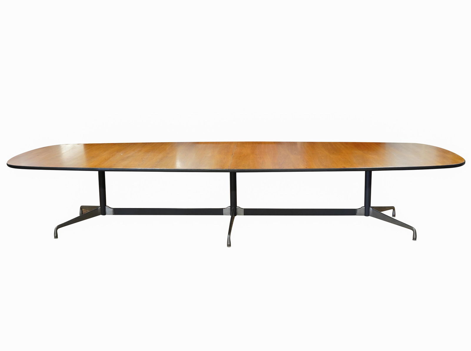 STEELCASE-STYLE CONFERENCE TABLE (1 of 10)