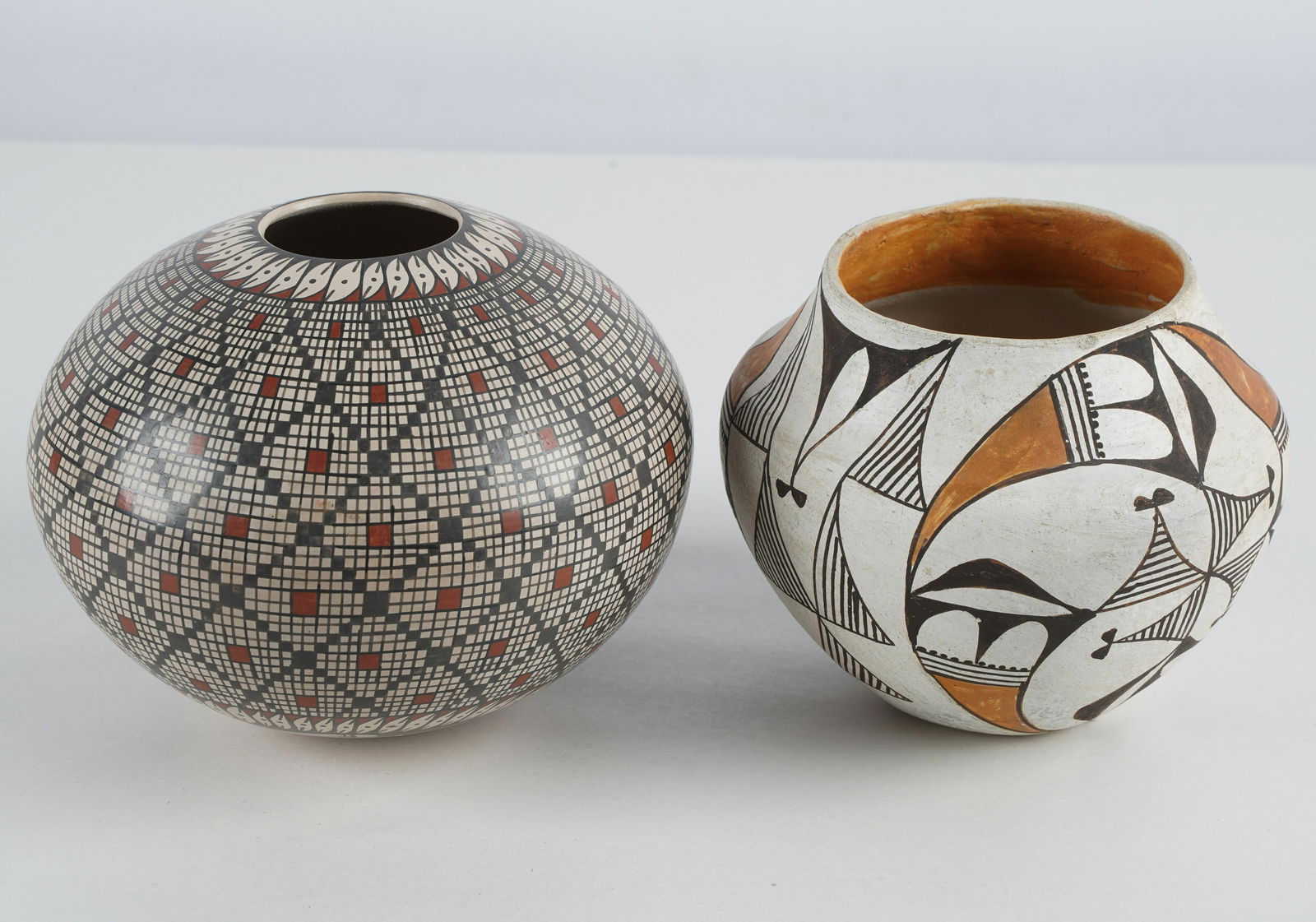 TWO ACOMA CERAMIC POTS (1 of 9)