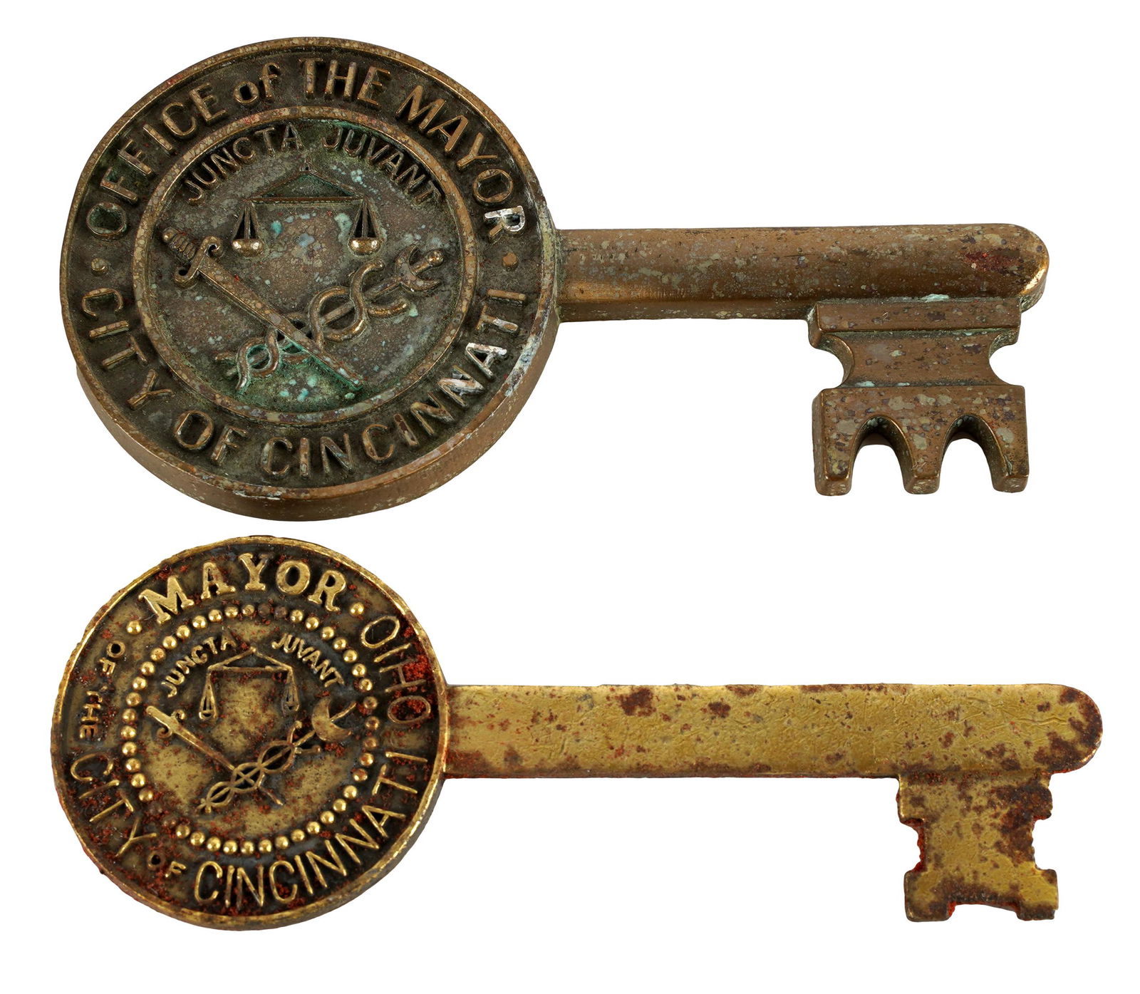 CAROL CHANNING TWO METAL KEYS TO CINCINNATI, OHIO (1 of 6)