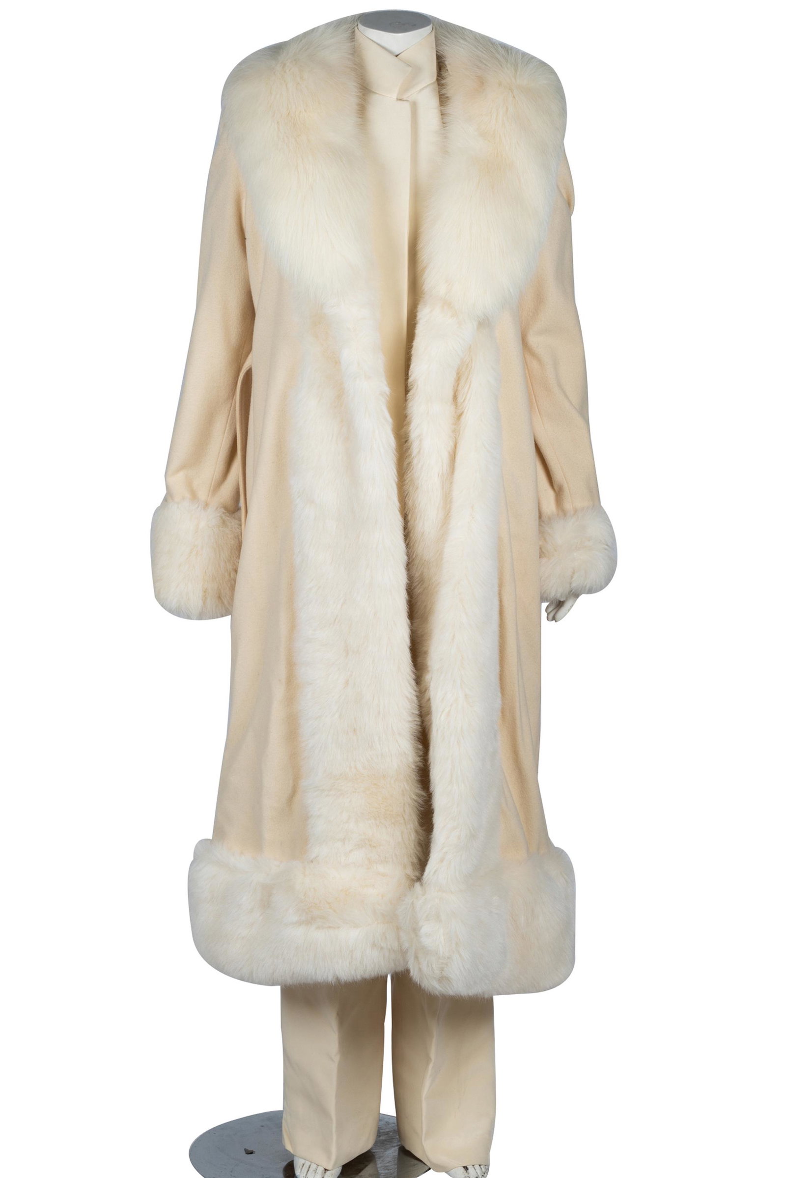 CAROL CHANNING 2014 SUPER BOWL HALFTIME COMMERCIAL COAT (1 of 16)