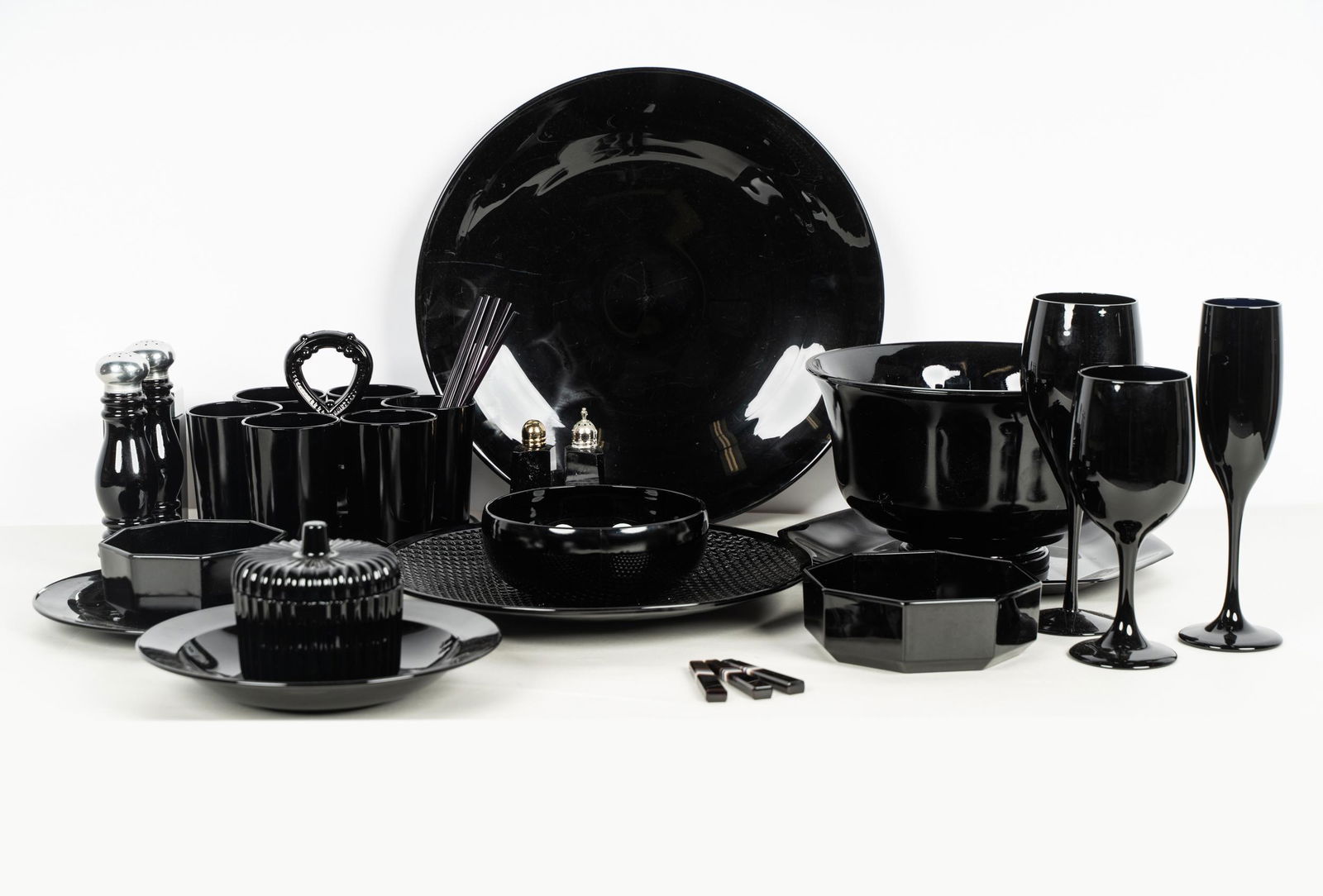 EXTENSIVE FRENCH BLACK GLASS TABLE SERVICE (1 of 13)
