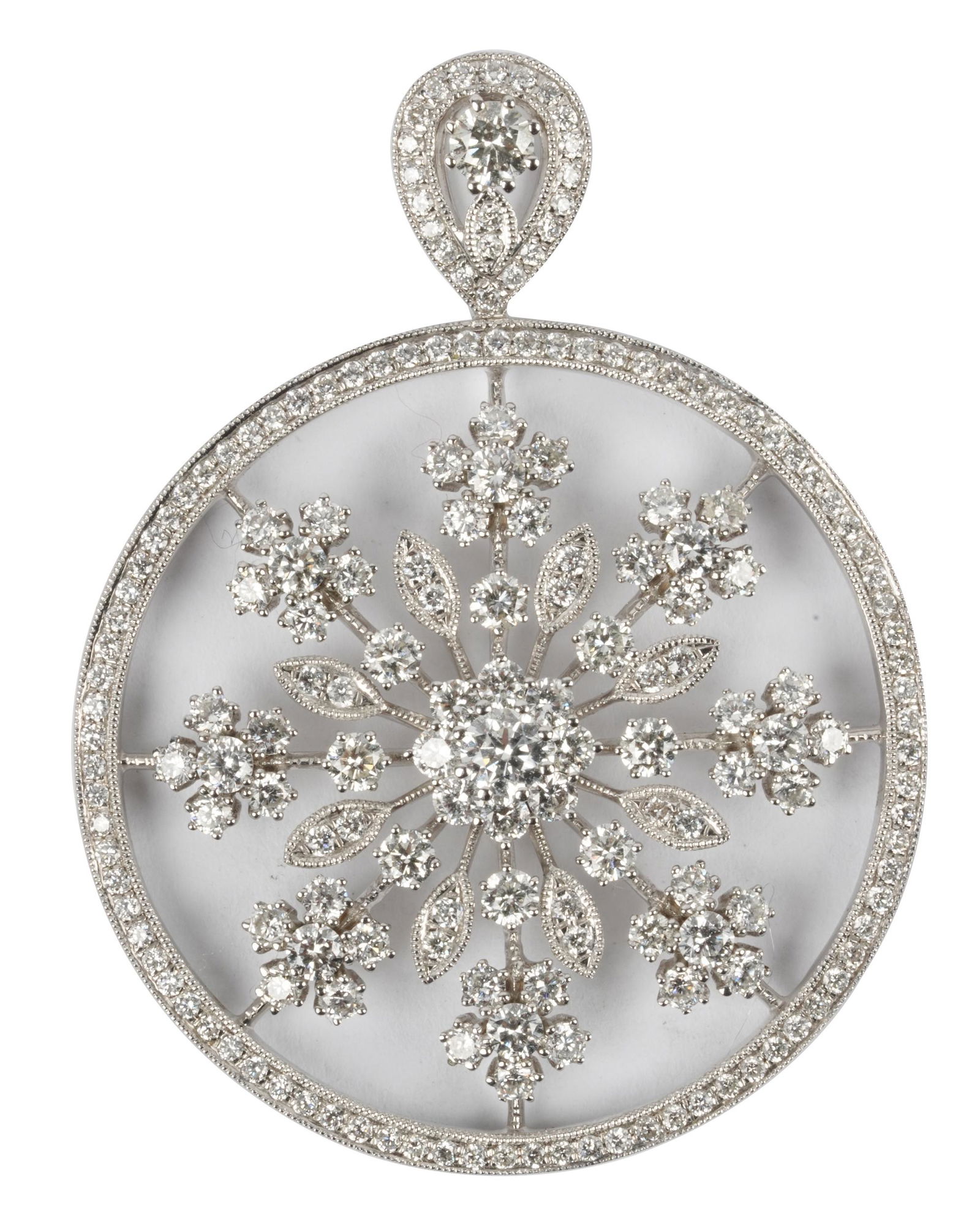 18 KARAT WHITE GOLD & DIAMOND SNOWFLAKE PENDANT (1 of 6)