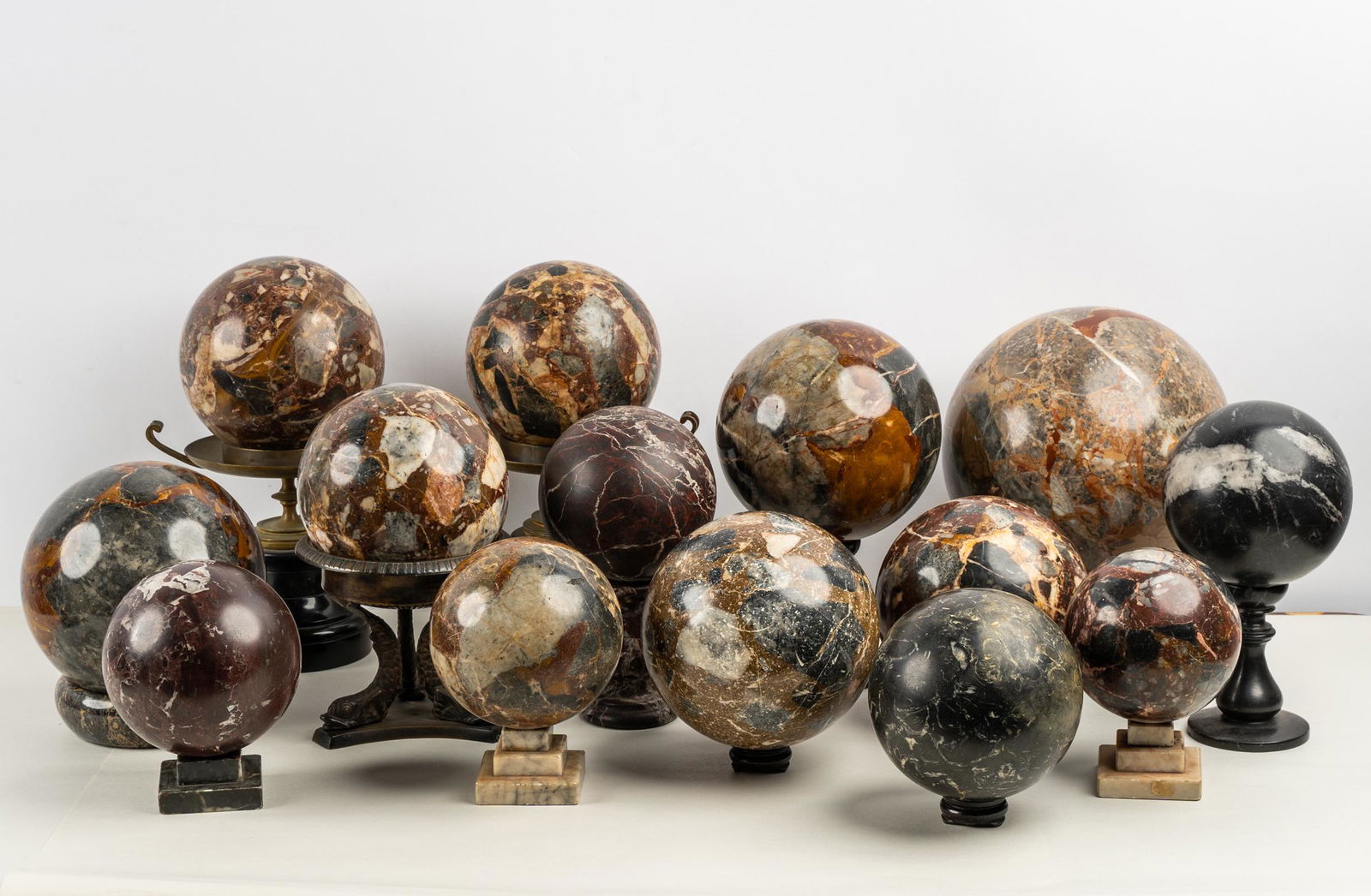 COLLECTION OF SPECIMEN MARBLE ORBS (1 of 13)