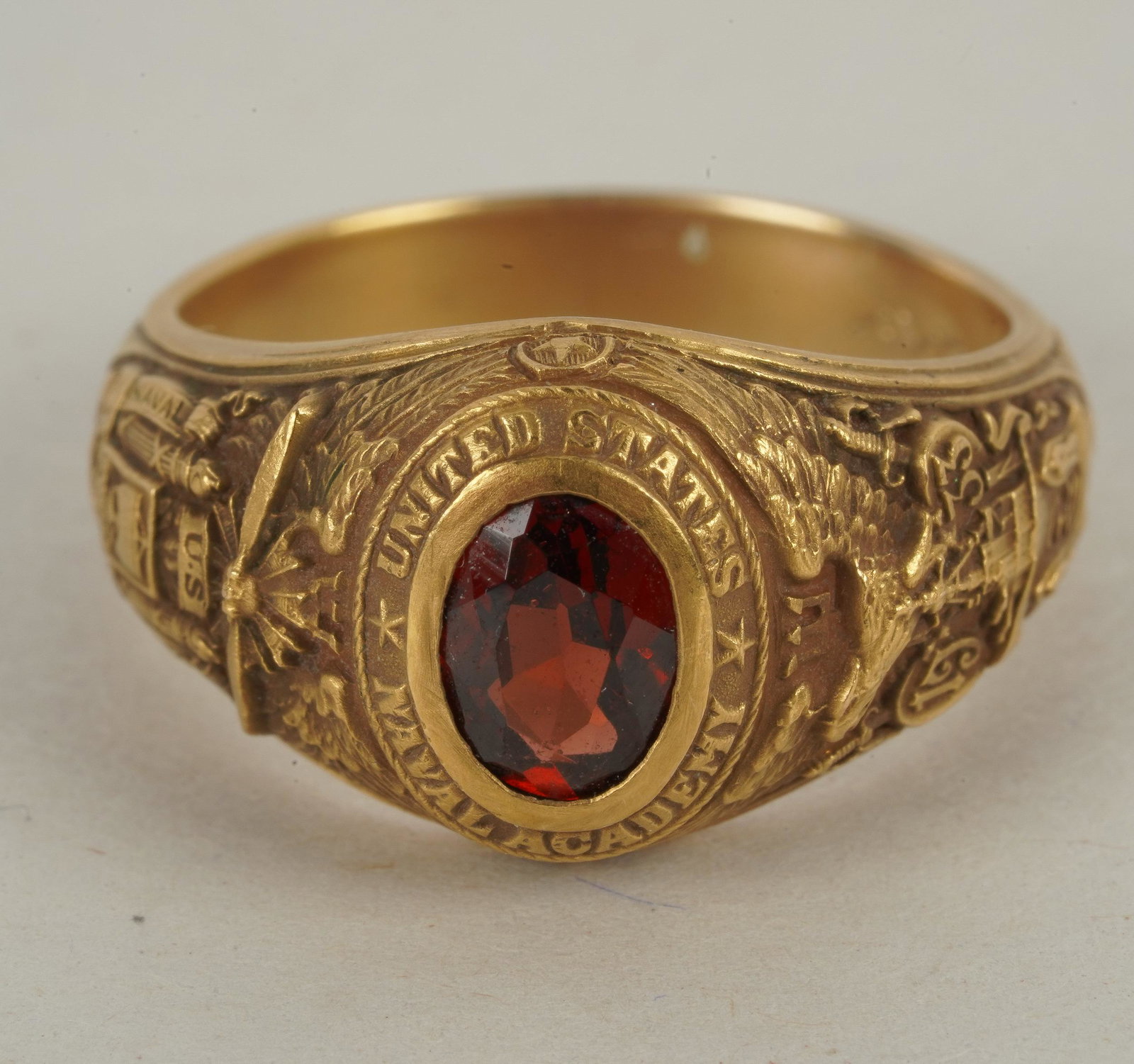 TIFFANY & CO. 14 KARAT YELLOW GOLD & GARNET CLASS RING (1 of 5)