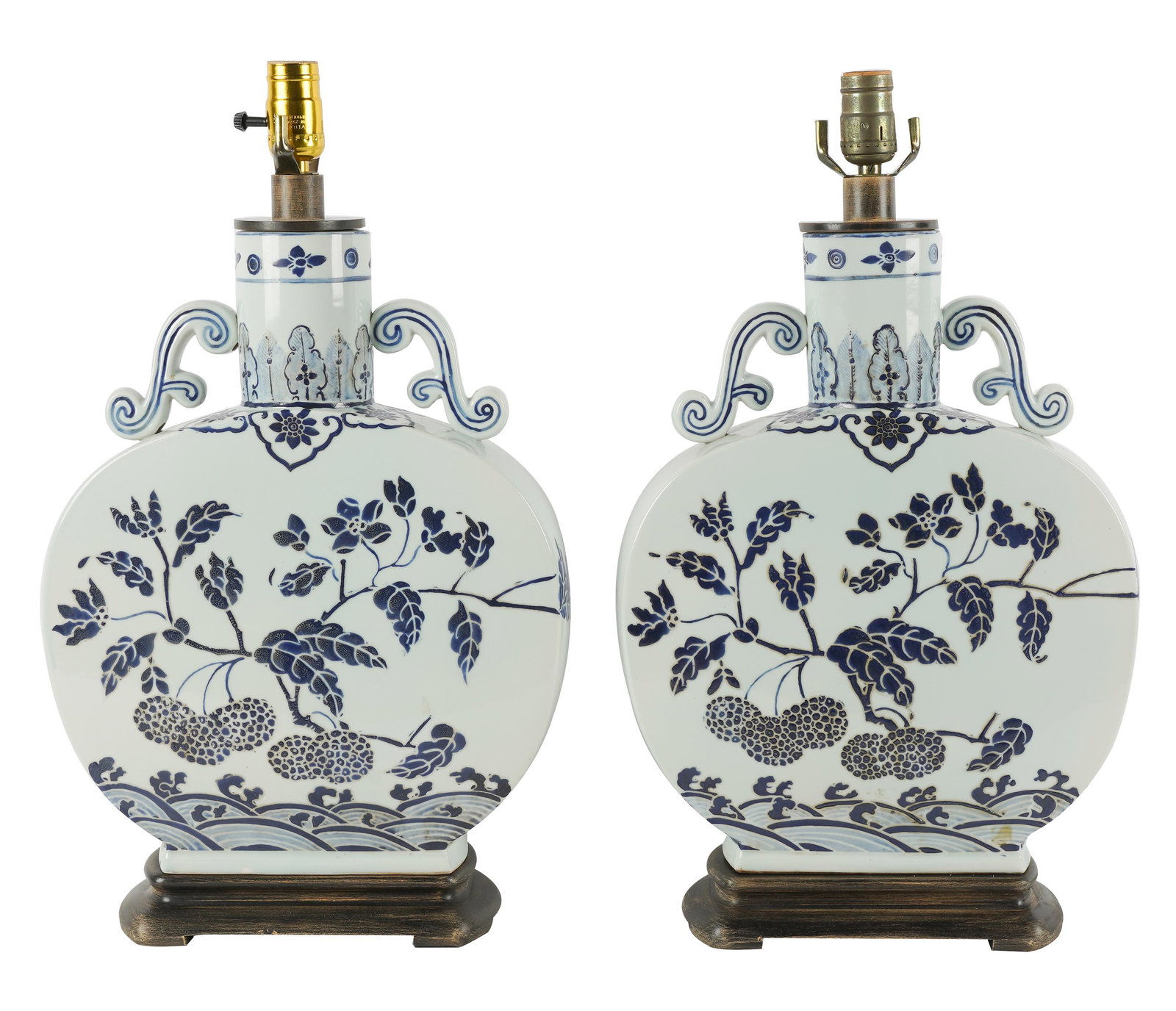 PAIR OF CHINESE-STYLE PORCELAIN TABLE LAMPS (1 of 7)