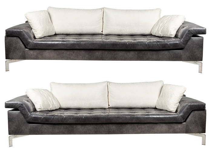 Two Moura Starr Leather Sofas 0230 On Mar 06 2022 Abell Auction In Ca Two Moura Starr Leather Sofas 0230, Sofia Vergara Castilla Black Leather Sofa