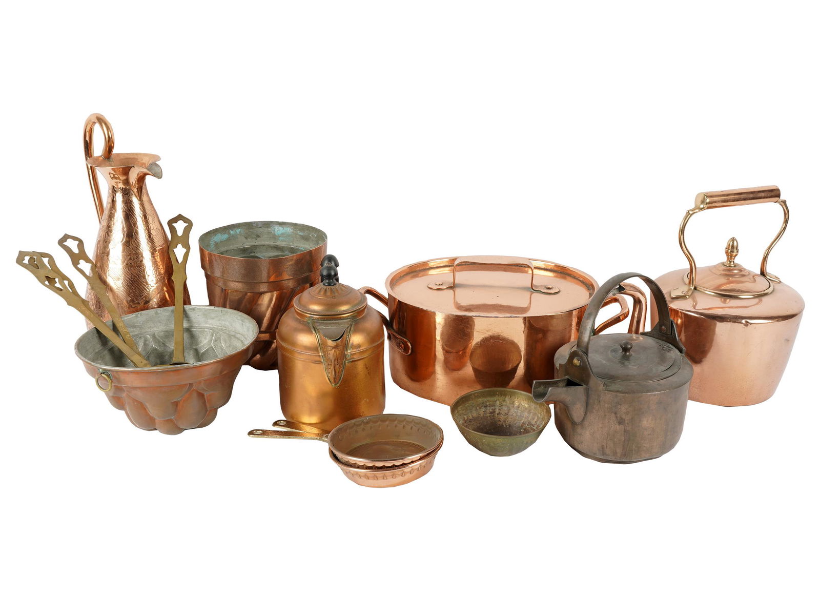 COLLECTION OF COPPER WARES (1 of 10)