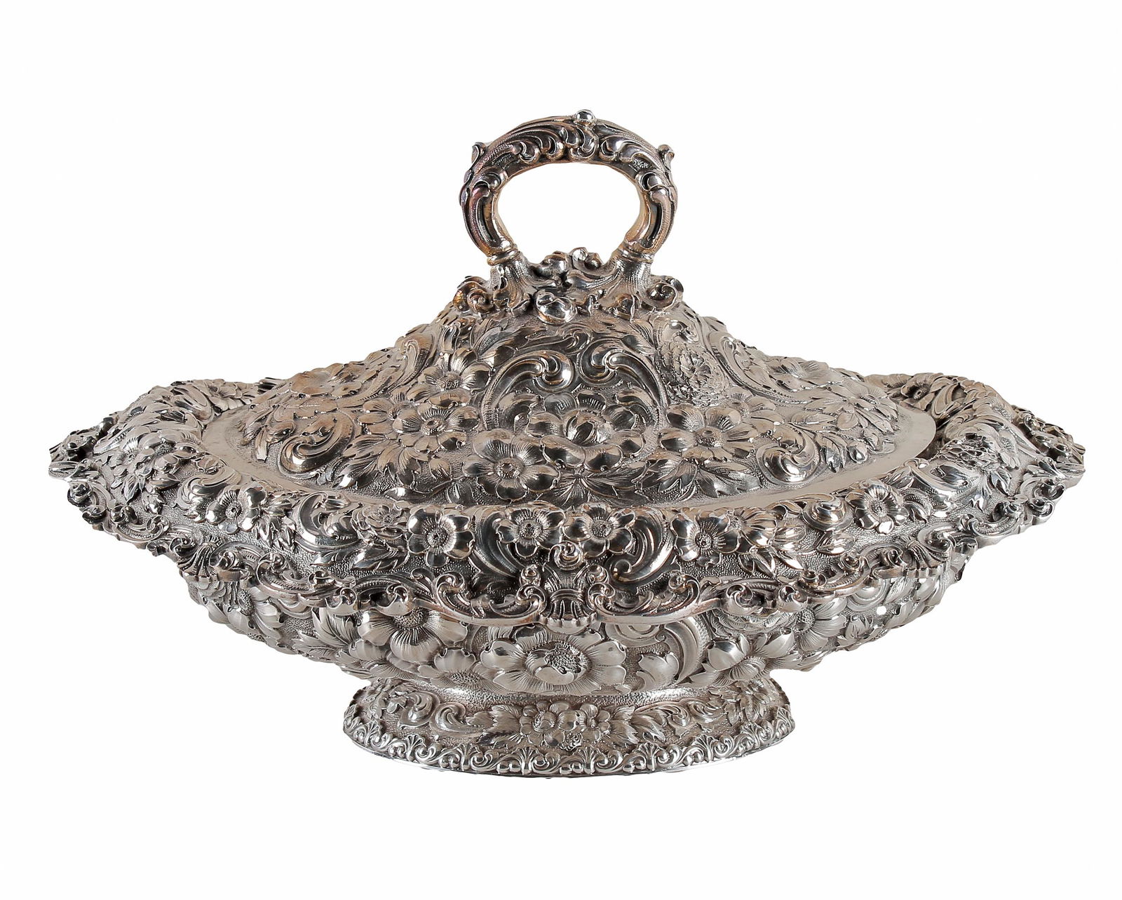 AMERICAN STERLING REPOUSSE COVERED ENTREE (1 of 7)