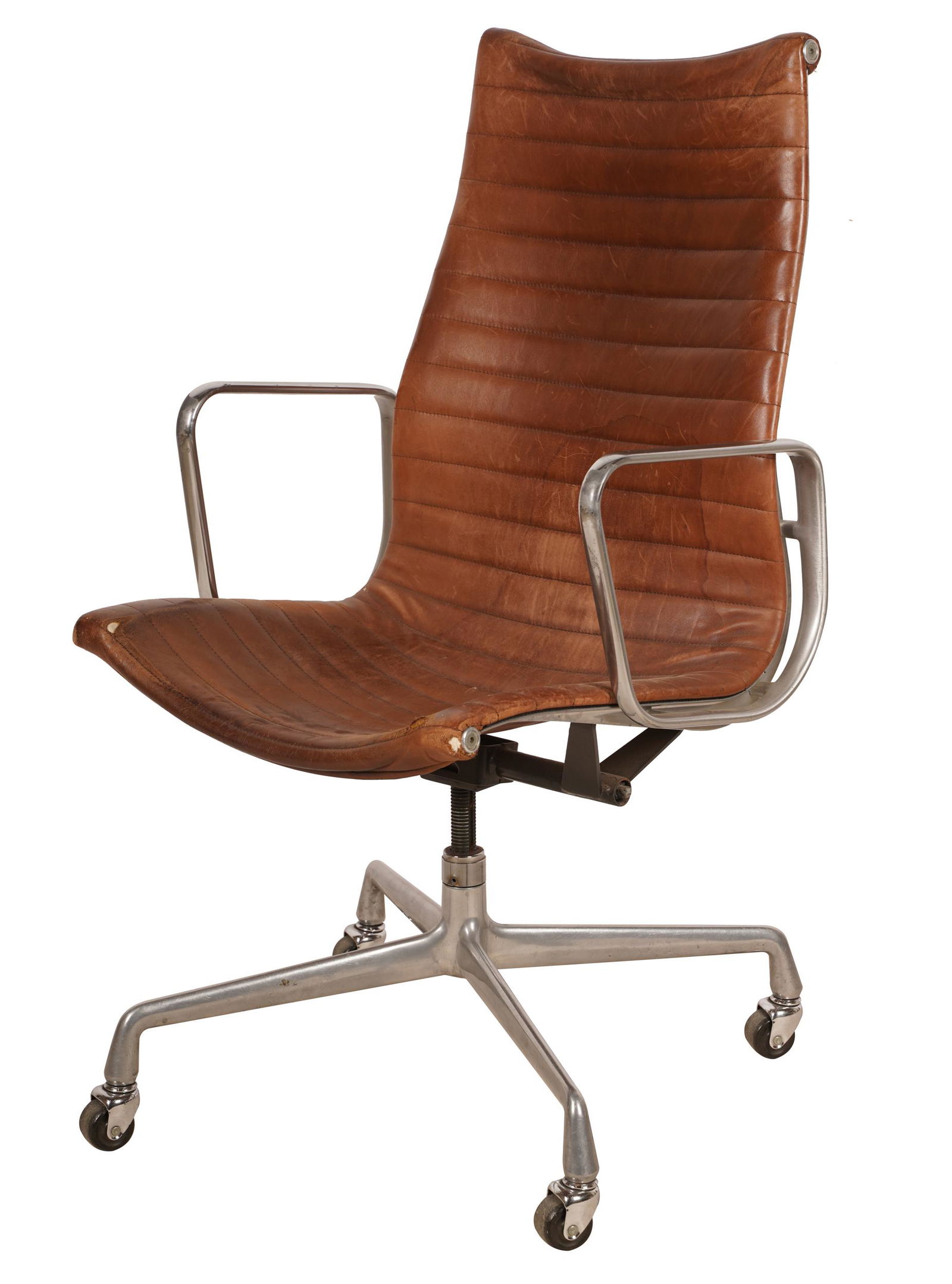 MODERNIST OFFICE CHAIR (1 of 11)