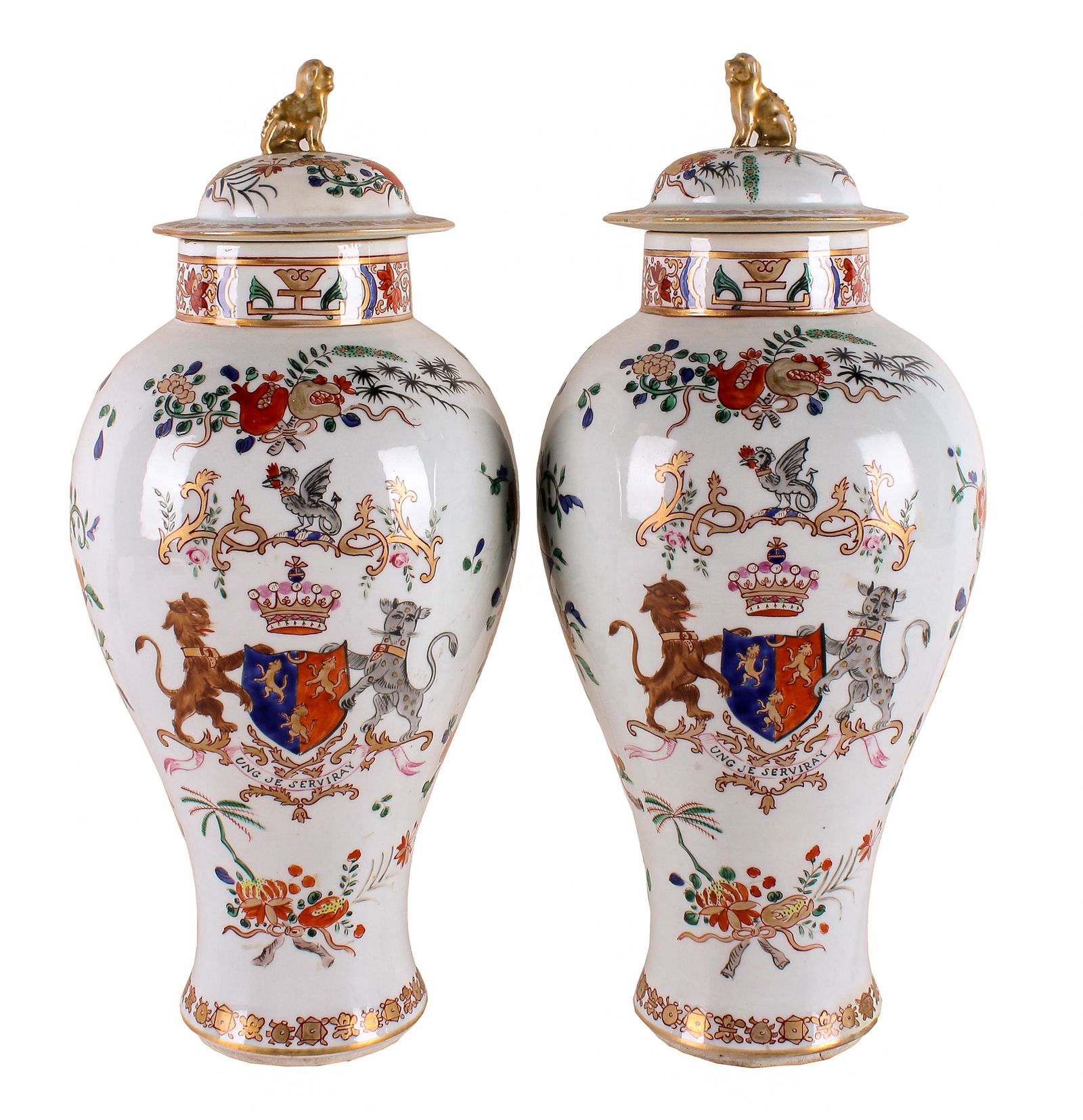 PAIR OF CHINESE EXPORT PORCELAIN COVERED JARS (1 of 11)