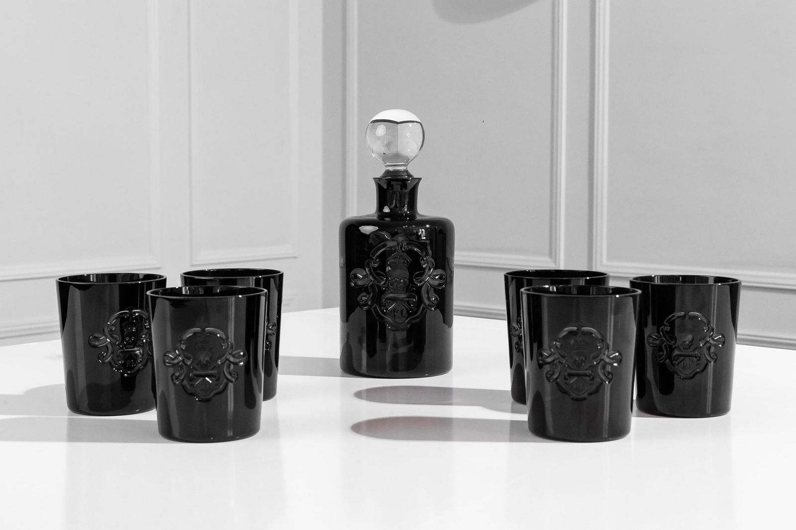 CHRISTIAN AUDIGIER RALPH LAUREN SKULL DECANTER & 6 GLASSES (1 of 15)