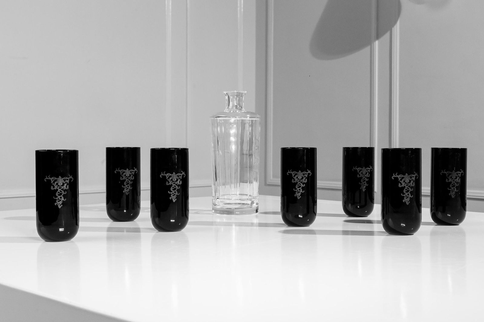 CHRISTIAN AUDIGIER RALPH LAUREN CUT GLASS DECANTER (1 of 10)