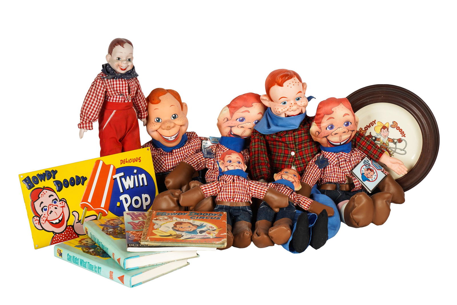 COLLECTION OF HOWDY DOODY MEMORABILIA (1 of 7)