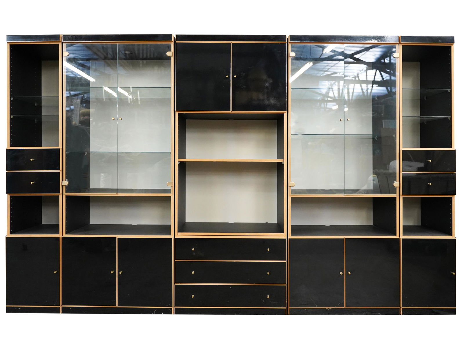 BAUHAUS DESIGNS CANADA LTD. WALL UNIT DISPLAY CABINET (1 of 11)