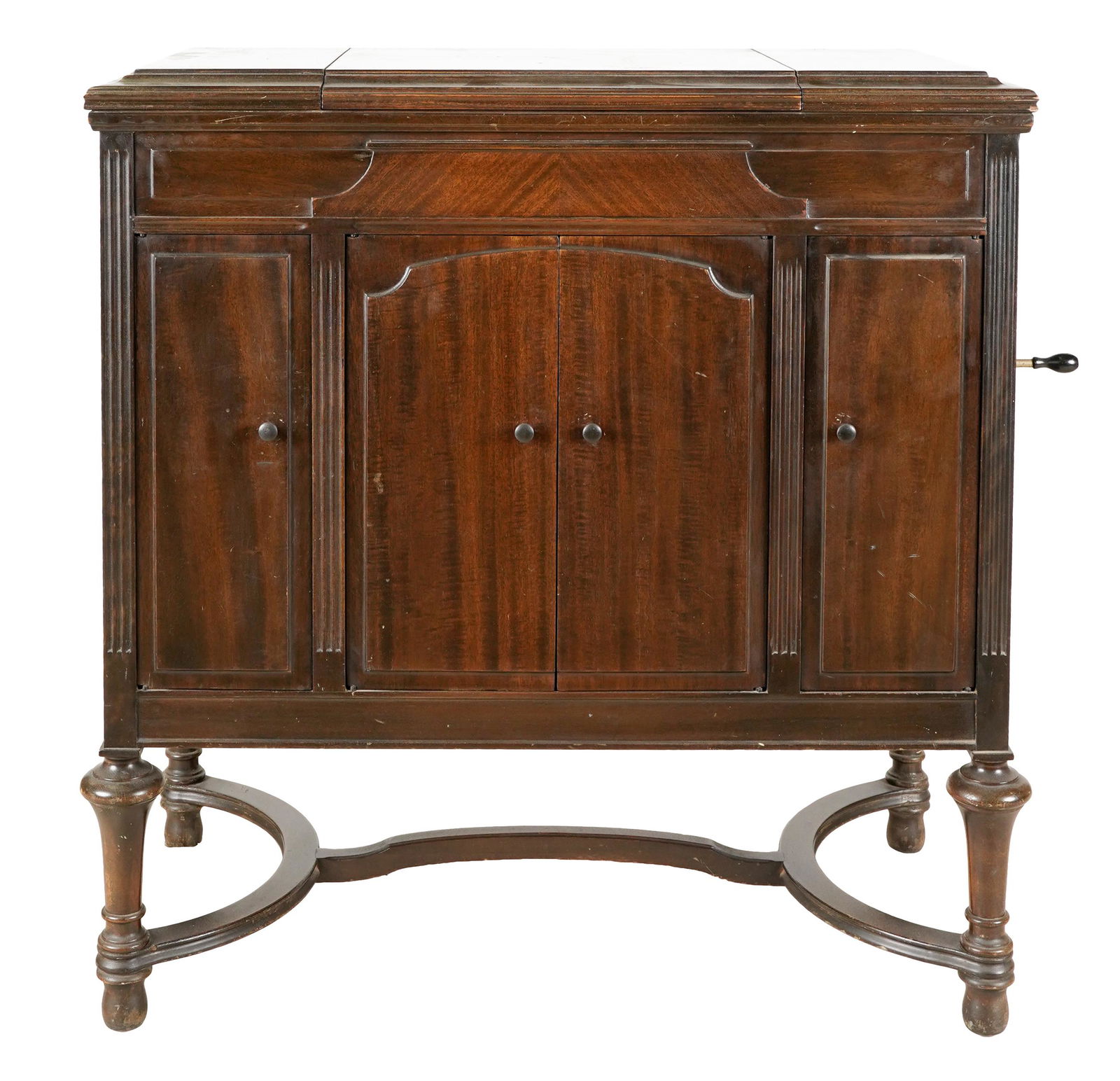 VICTOR TALKING MACHINE CO. FLOOR MODEL VICTROLA (1 of 14)