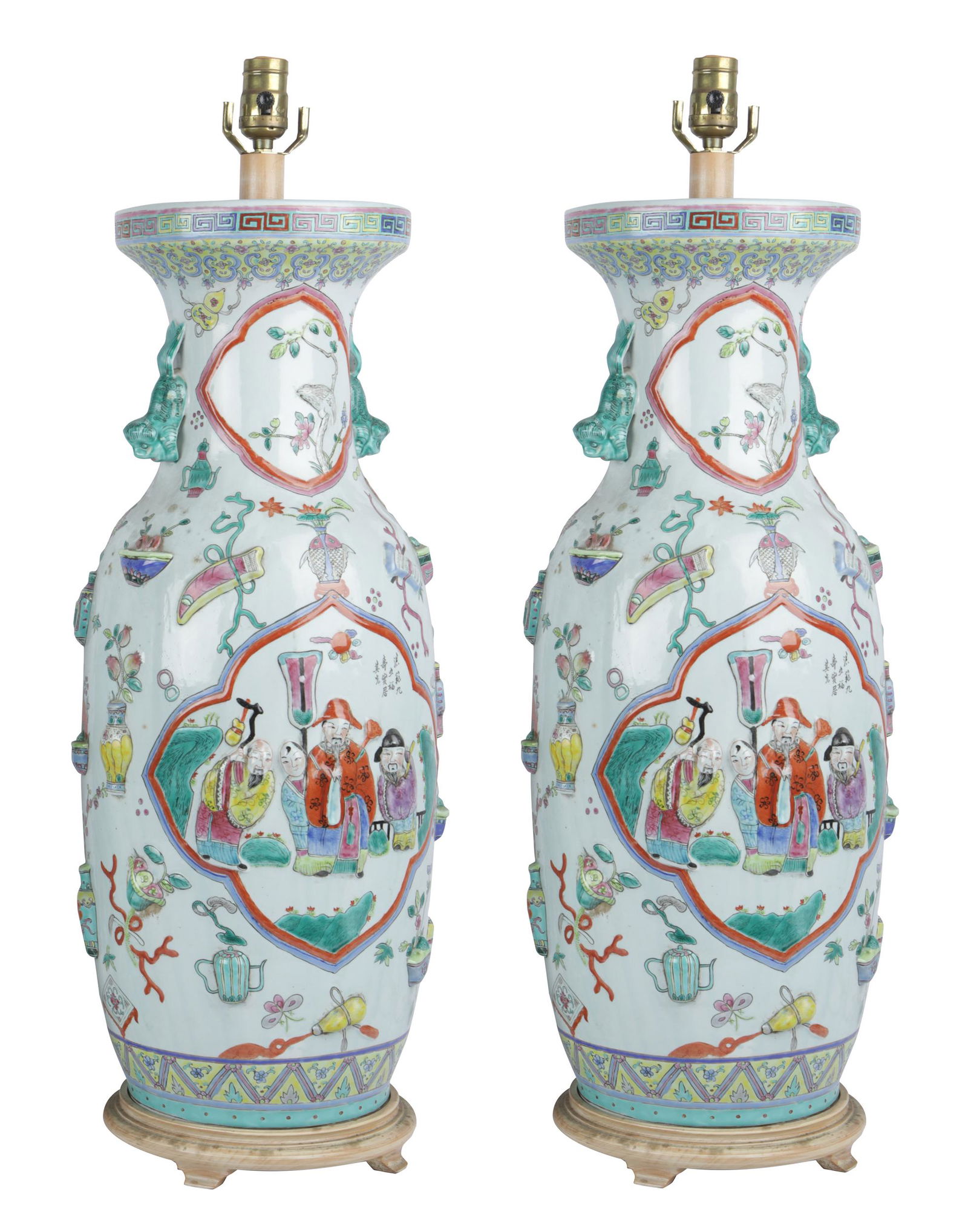 PAIR OF CHINESE PORCELAIN VASES (1 of 12)