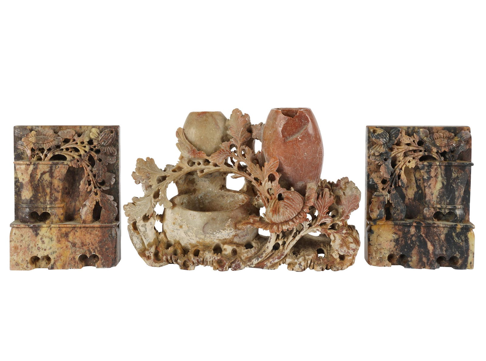THREE CHINESE SOAPSTONE CARVINGS (1 of 10)