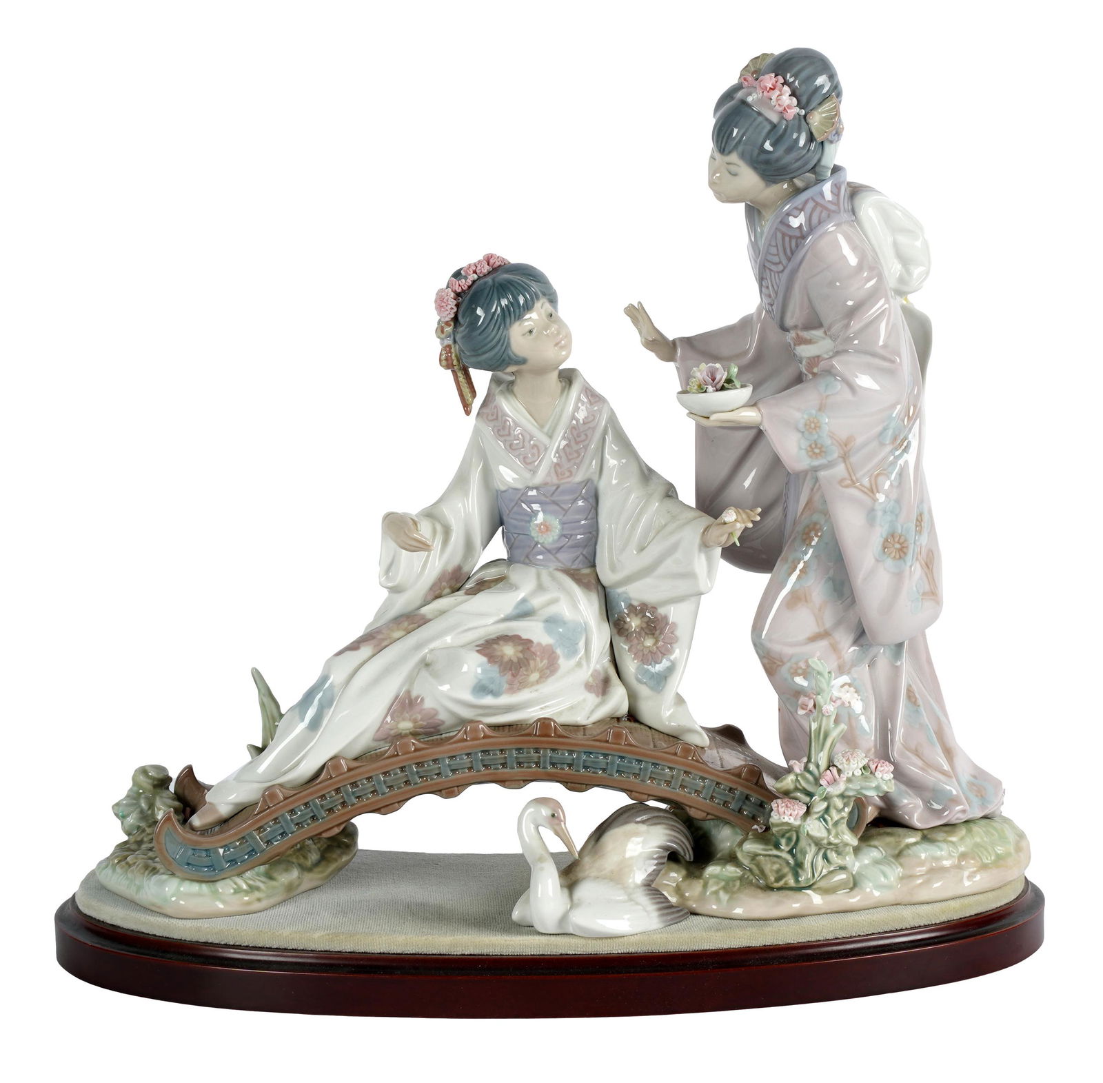 LLADRO PORCELAIN FLOWER GIRL FIGURAL GROUP (1 of 10)