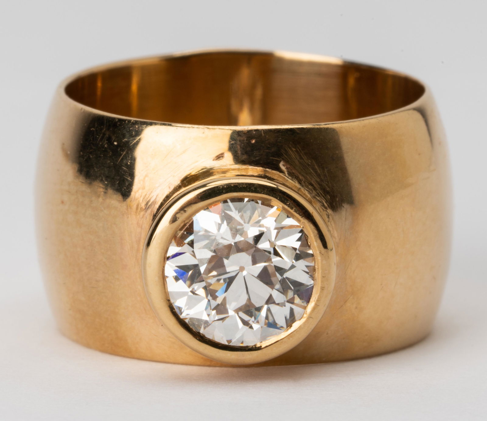 14 KARAT YELLOW GOLD & DIAMOND RING (1 of 6)