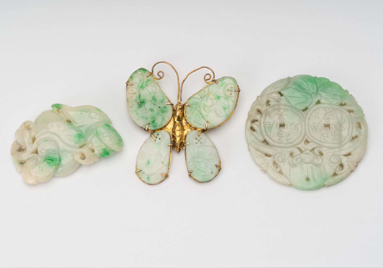 ONE JADE BUTTERFLY BROOCH & TWO JADE CARVINGS (1 of 7)