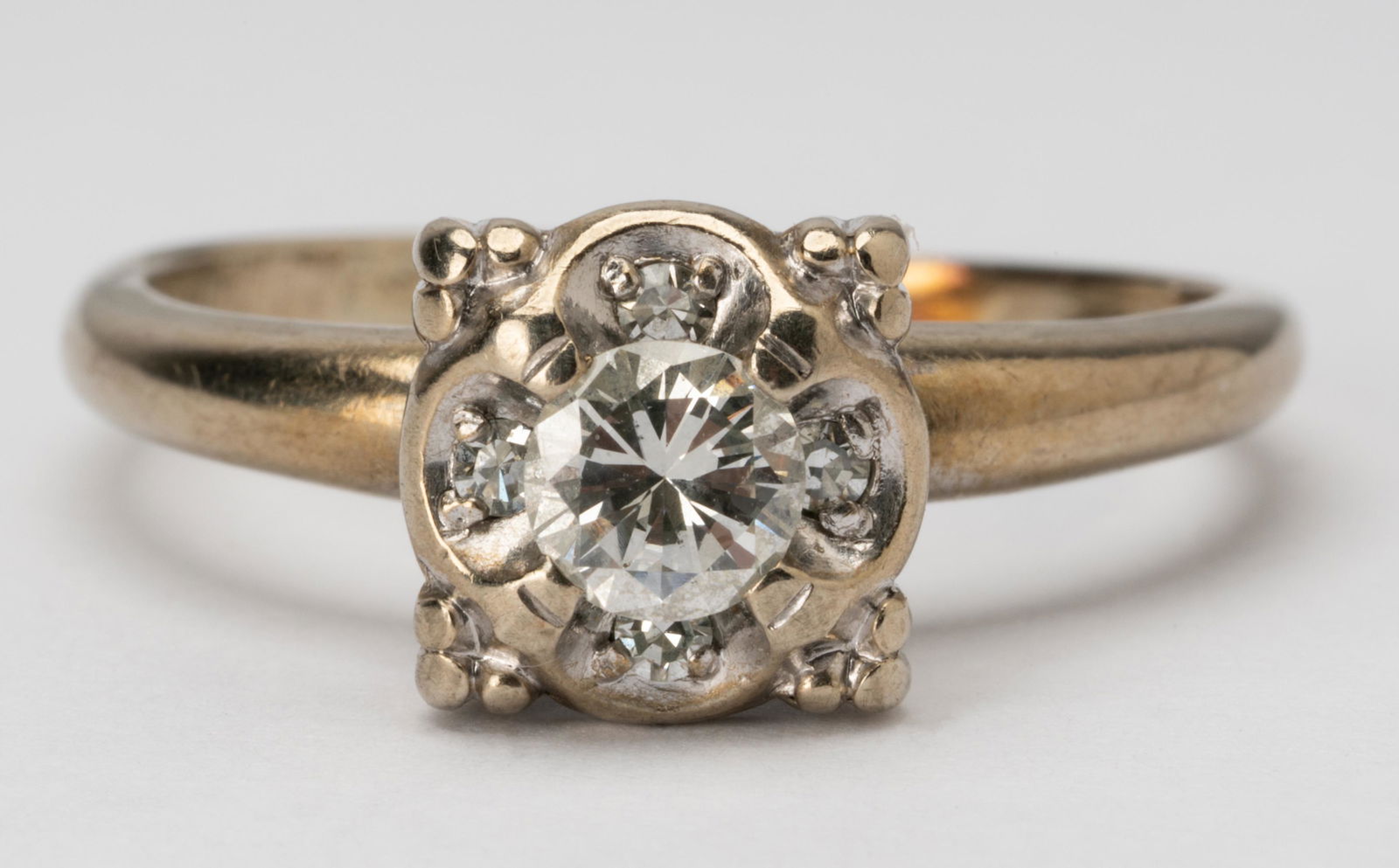 14 KARAT GOLD & DIAMOND RING (1 of 5)