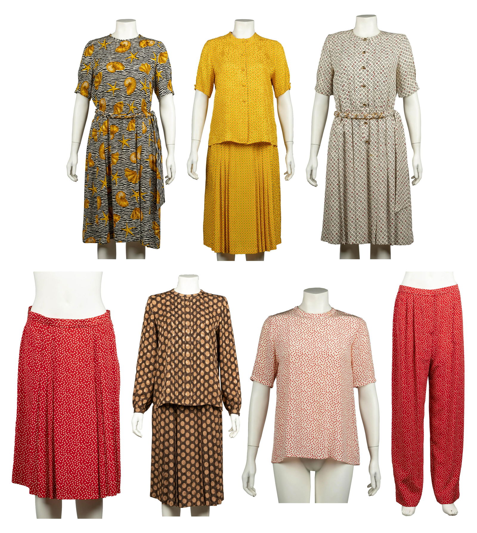 COLLECTION OF VINTAGE WOMEN'S CLOTHING (1 of 20)