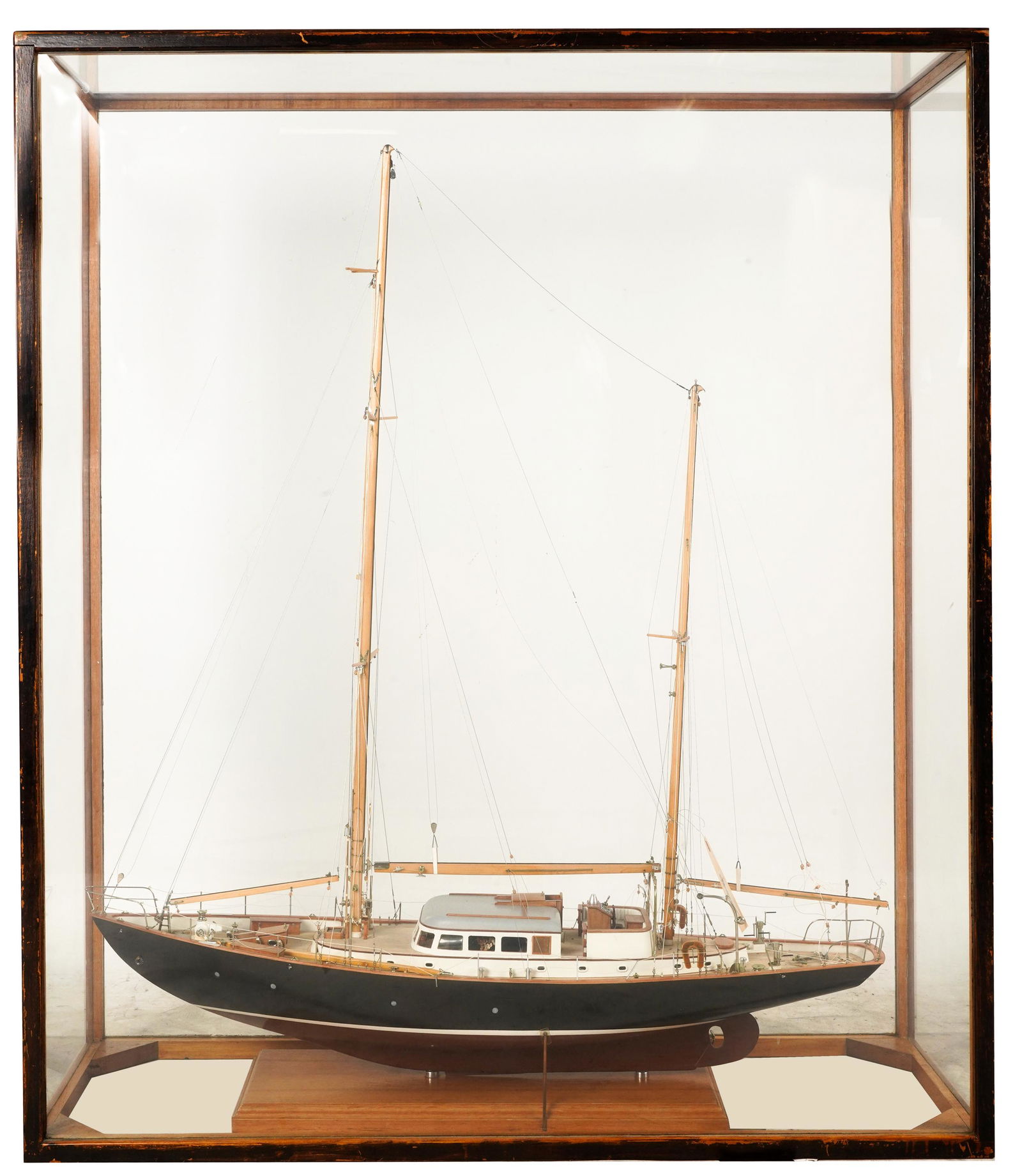 LARGE SAILBOAT MODEL IN GLASS CASE (1 of 12)