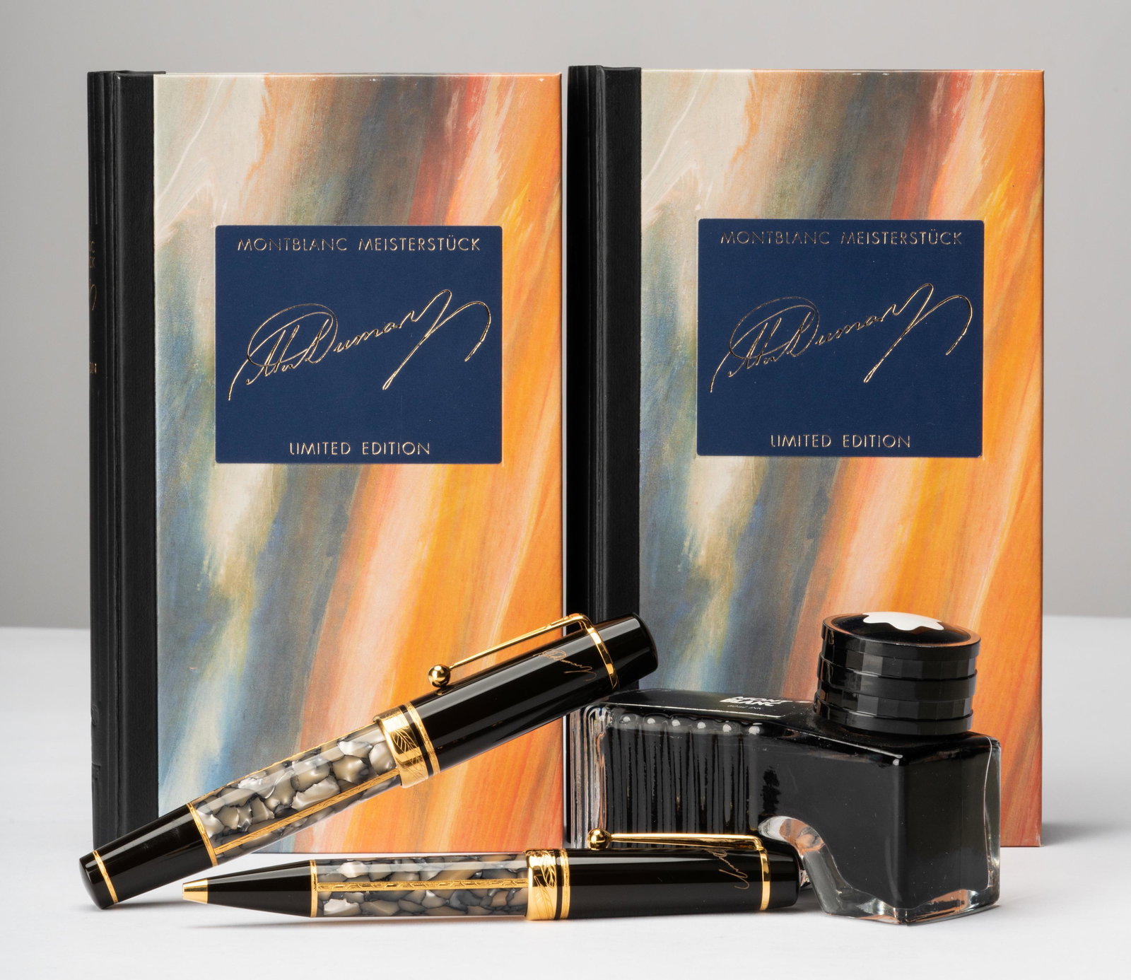 PAIR OF MONTBLANC ALEXANDRE DUMAS PENS WITH INK (1 of 11)