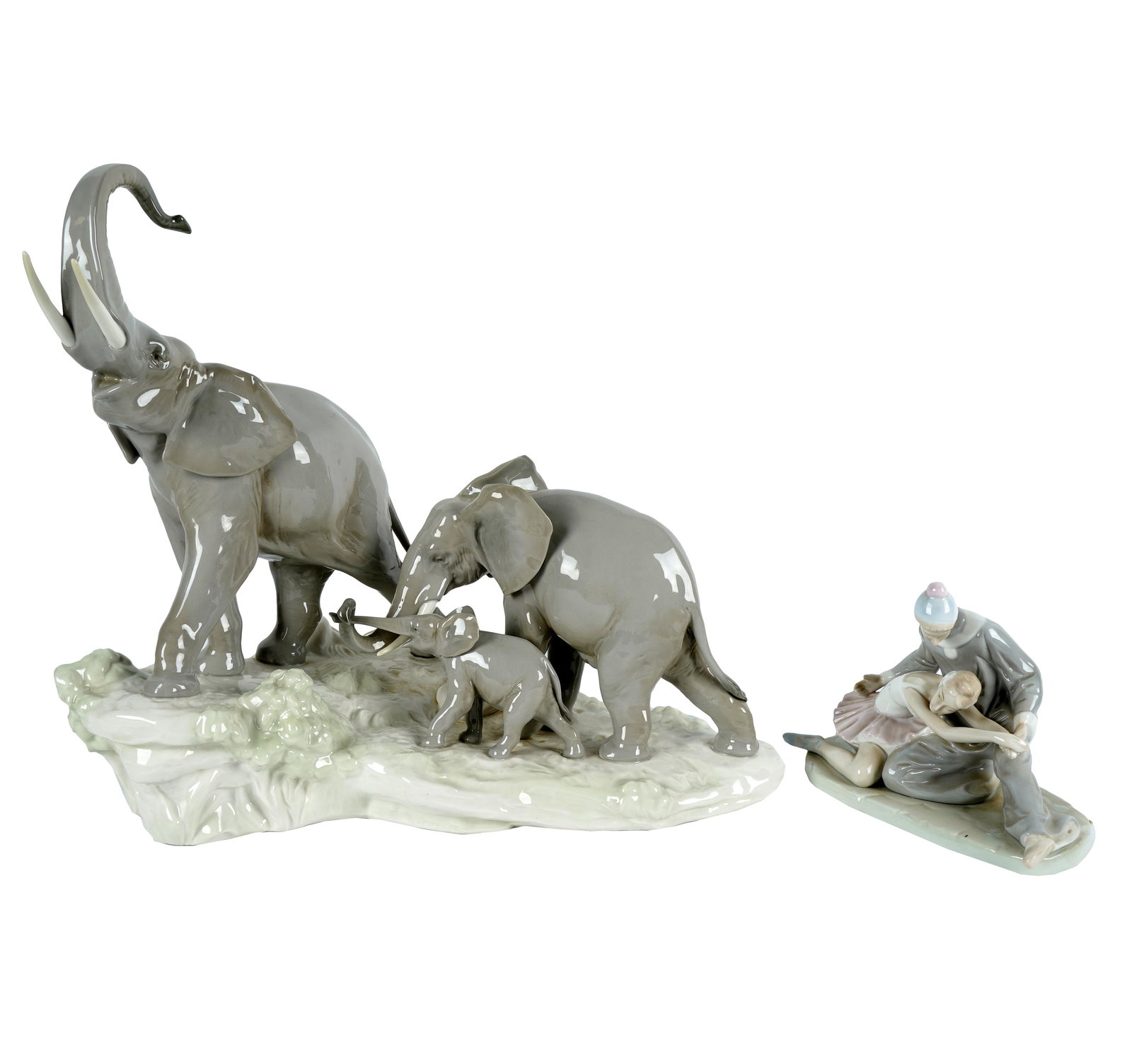 TWO LLADRO PORCELAIN FIGURAL GROUPS (1 of 11)