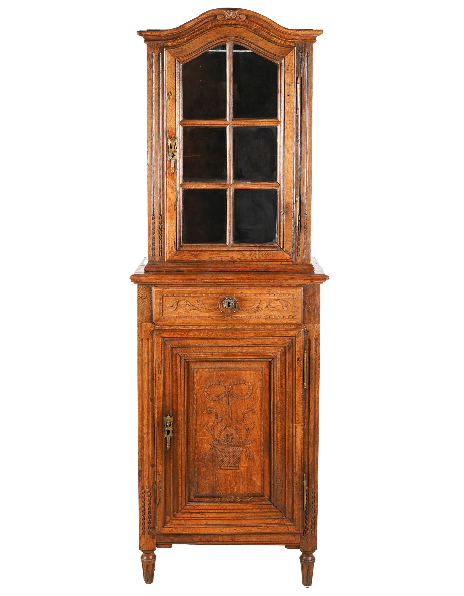 French Provincial Oak Cabinet (1 of 11)