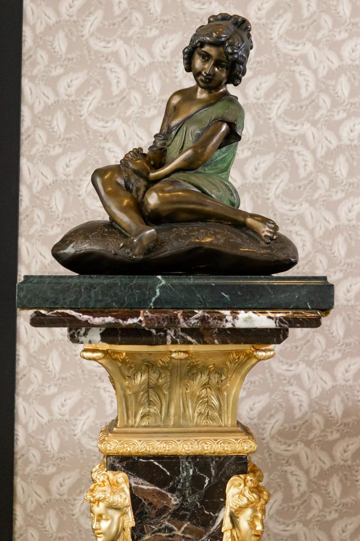 Larry Flynt Bronze Girl on Pillow (1 of 7)