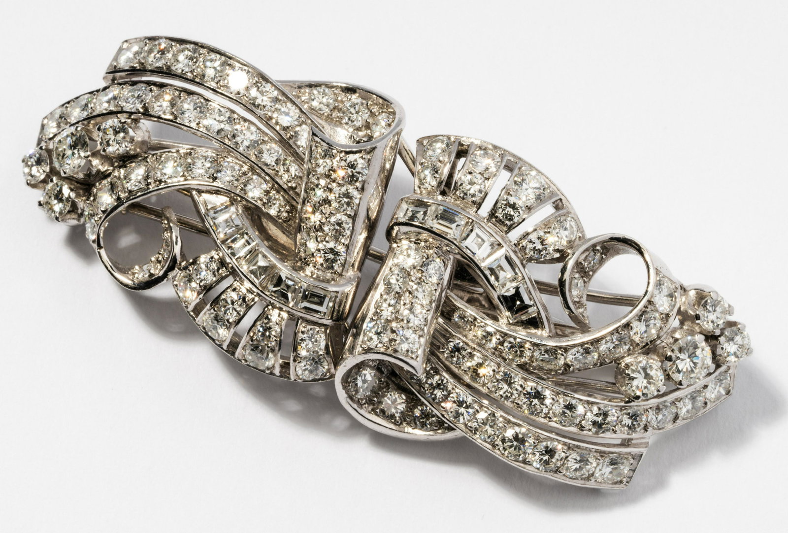 Platinum And 10 Karat White Gold Diamond Double Clip Brooch (1 of 11)