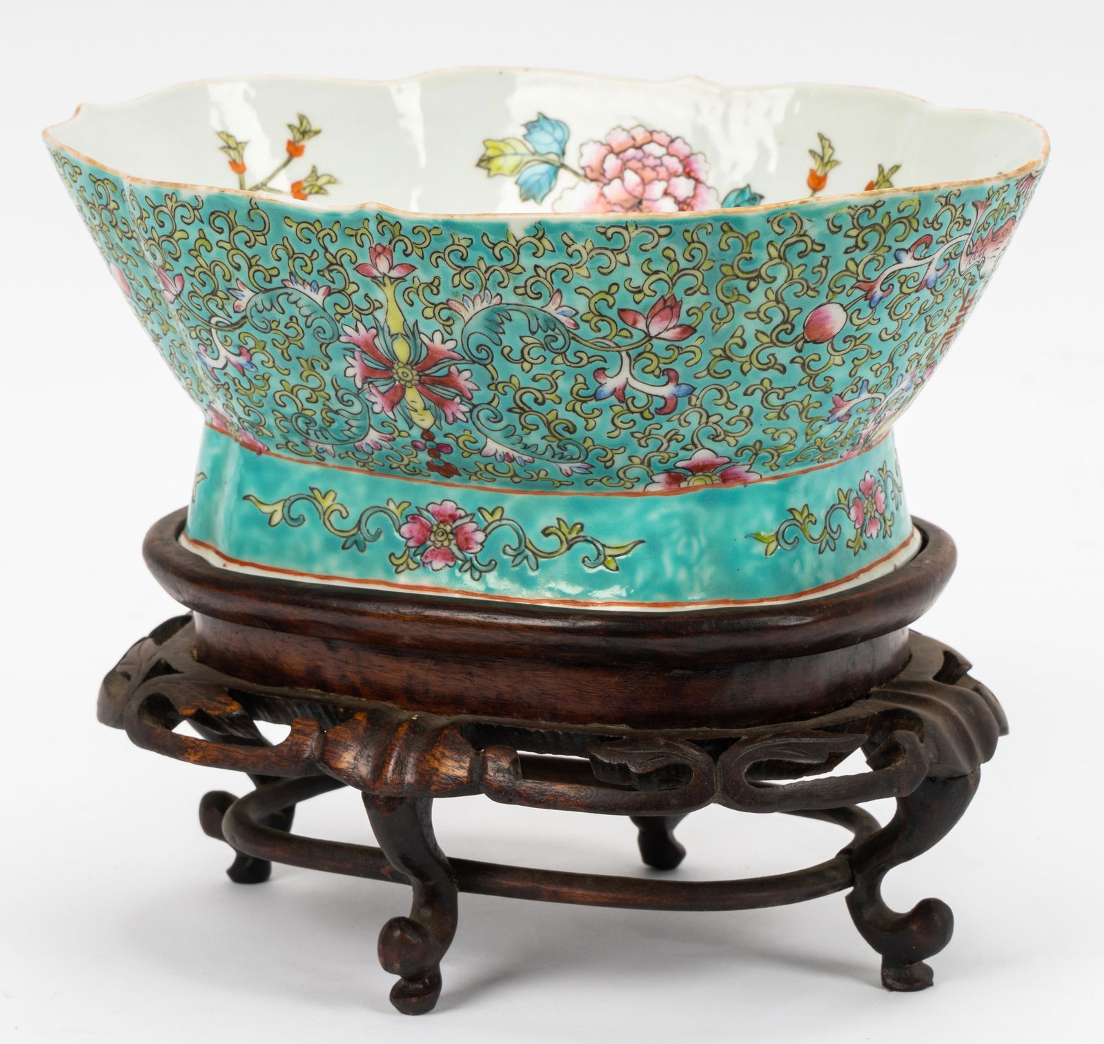 Chinese Turquoise-Ground Porcelain Oval Bowl (1 of 15)