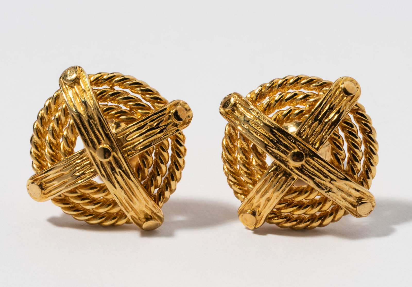 Tiffany and Co. 18 Karat Yellow Gold Cufflinks (1 of 4)