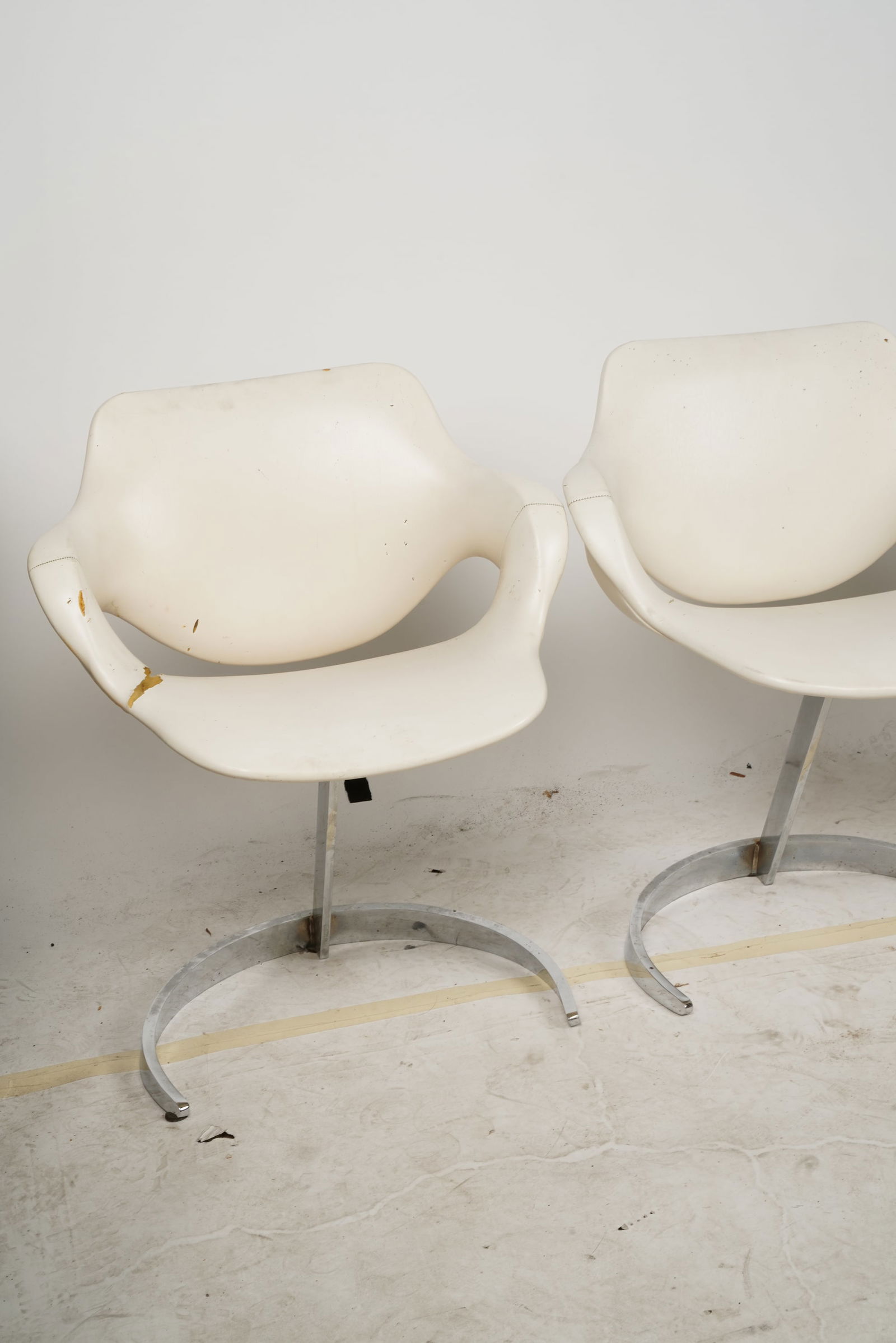 Boris Tabacoff: Scimitar Dining Set (1 of 19)